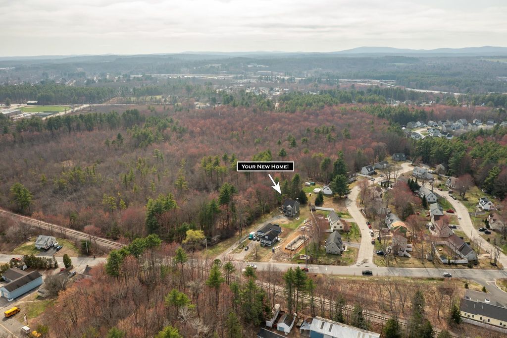 Photo of 10 Norway Plains Road, Rochester, NH 03868 (MLS # 5084103)