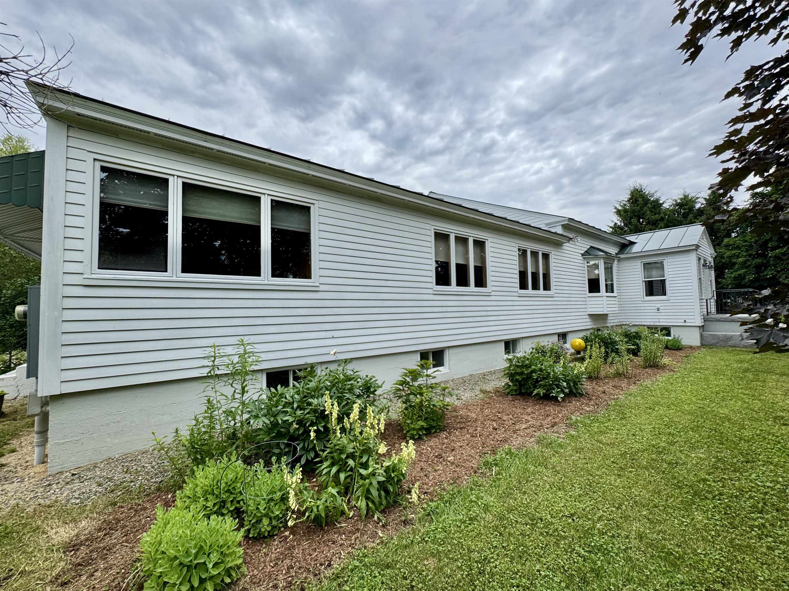 155 Upper Plain