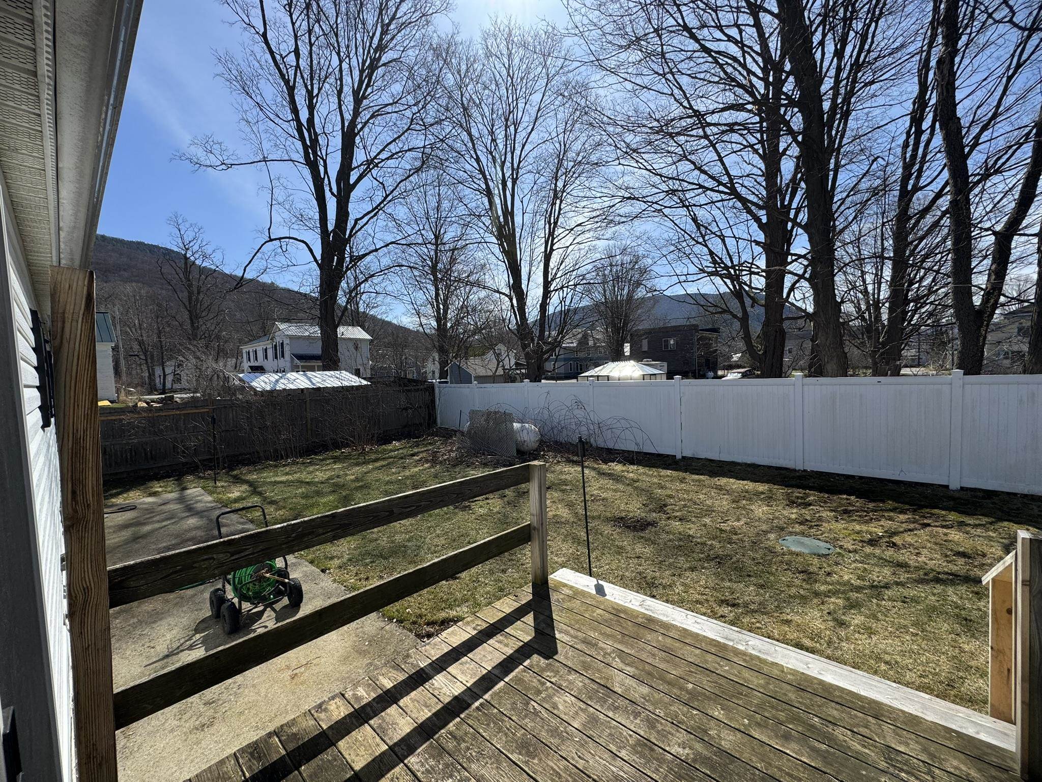 Bristol, Vermont 05443, United States, 3 Bedrooms Bedrooms, ,2 BathroomsBathrooms,Residential,Pending,109765