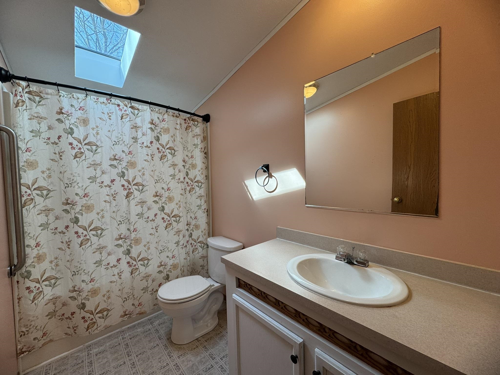 Bristol, Vermont 05443, United States, 3 Bedrooms Bedrooms, ,2 BathroomsBathrooms,Residential,Pending,109765