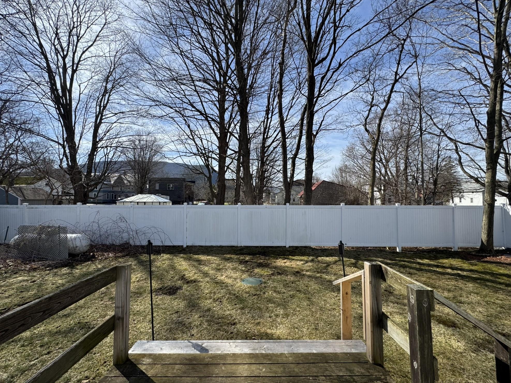 Bristol, Vermont 05443, United States, 3 Bedrooms Bedrooms, ,2 BathroomsBathrooms,Residential,Pending,109765