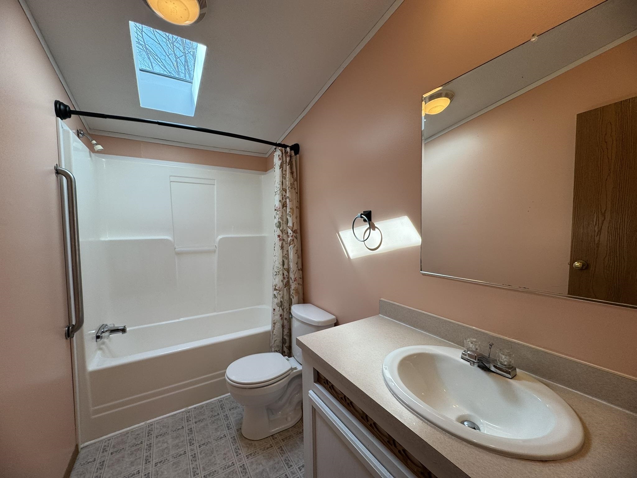 Bristol, Vermont 05443, United States, 3 Bedrooms Bedrooms, ,2 BathroomsBathrooms,Residential,Pending,109765