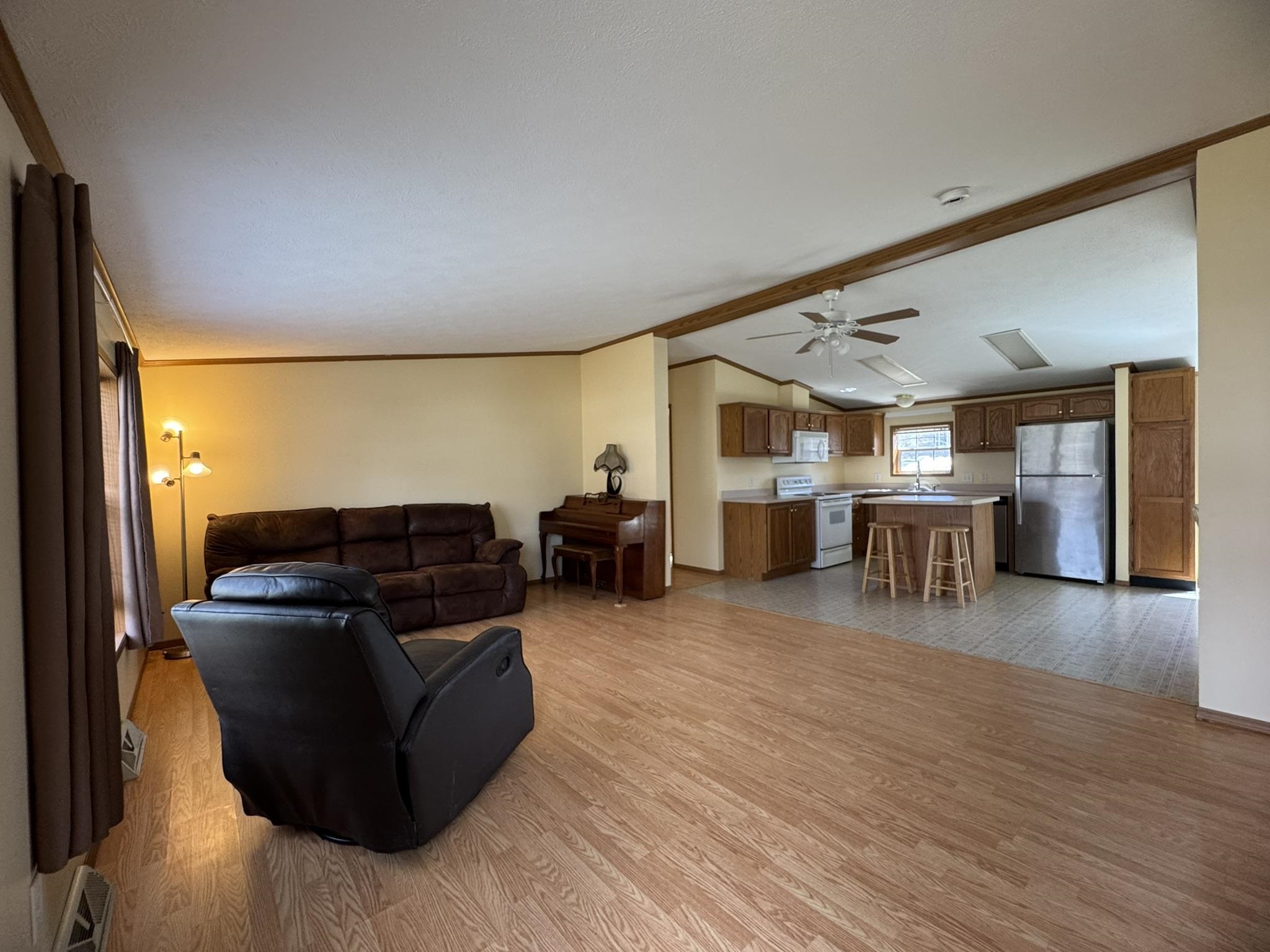 Bristol, Vermont 05443, United States, 3 Bedrooms Bedrooms, ,2 BathroomsBathrooms,Residential,Pending,109765