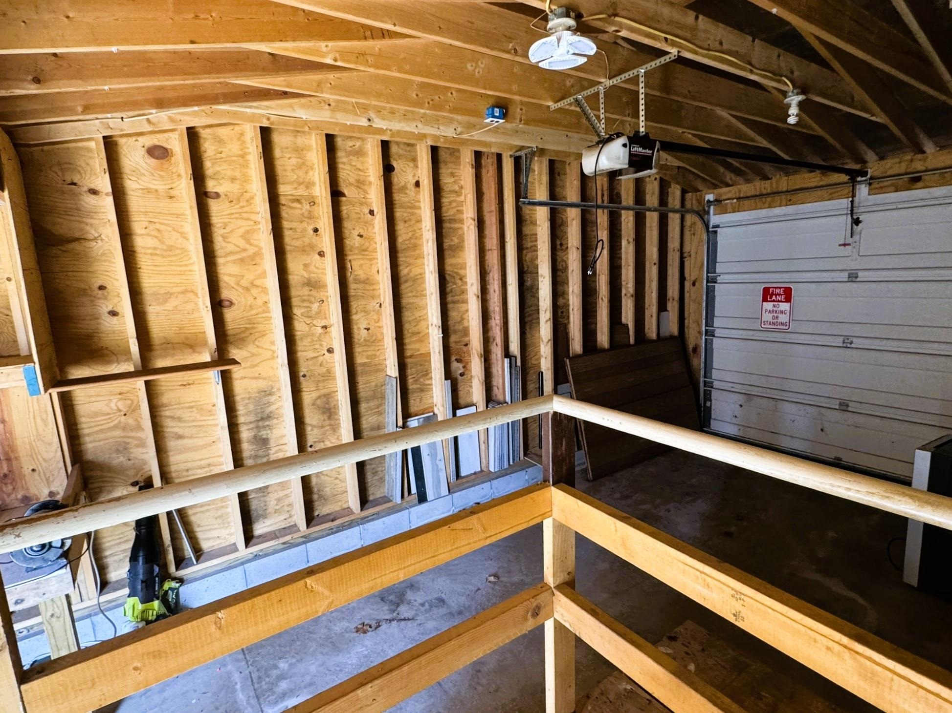 Bristol, Vermont 05443, United States, 3 Bedrooms Bedrooms, ,2 BathroomsBathrooms,Residential,Pending,109765