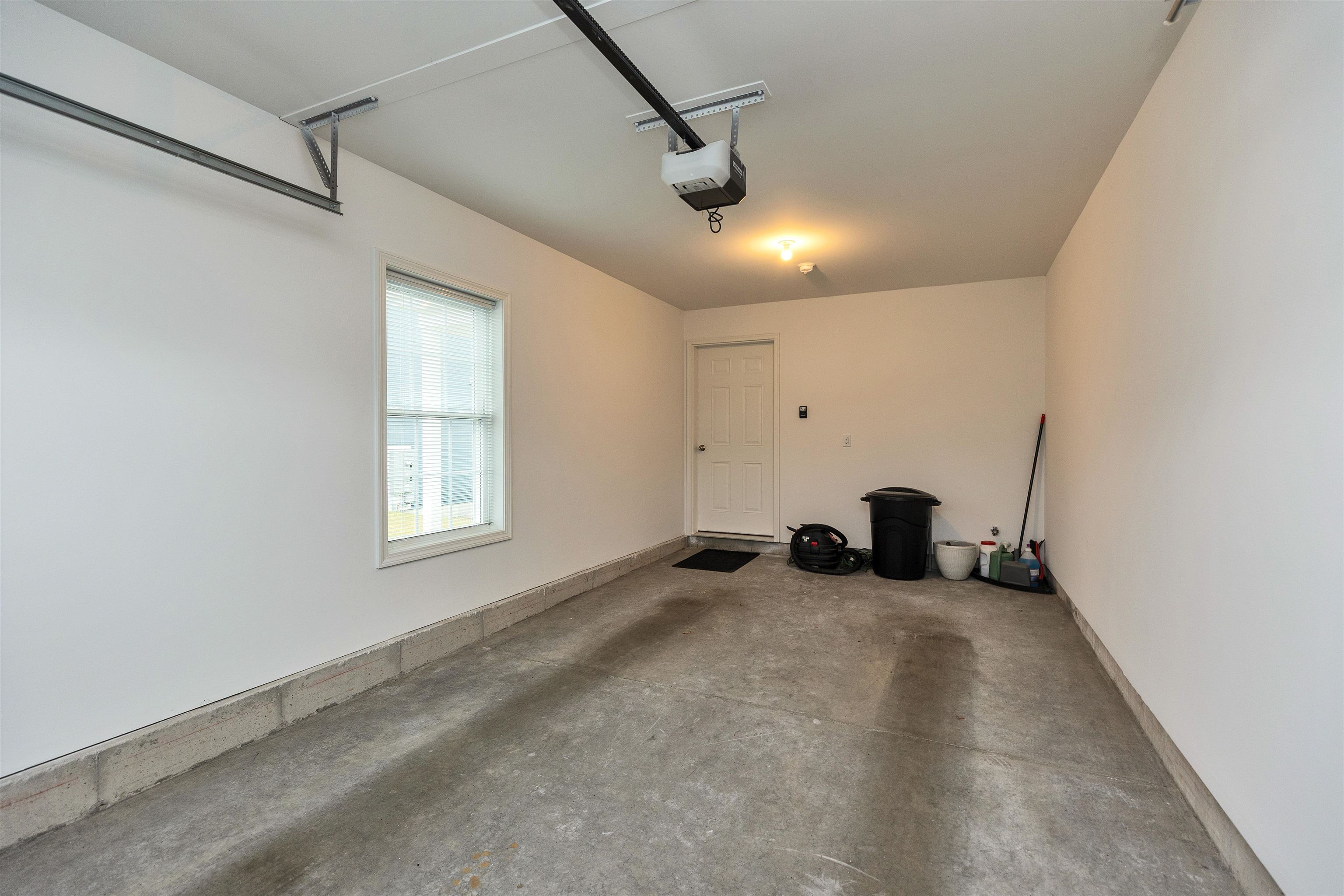 27 Trails Edge Common