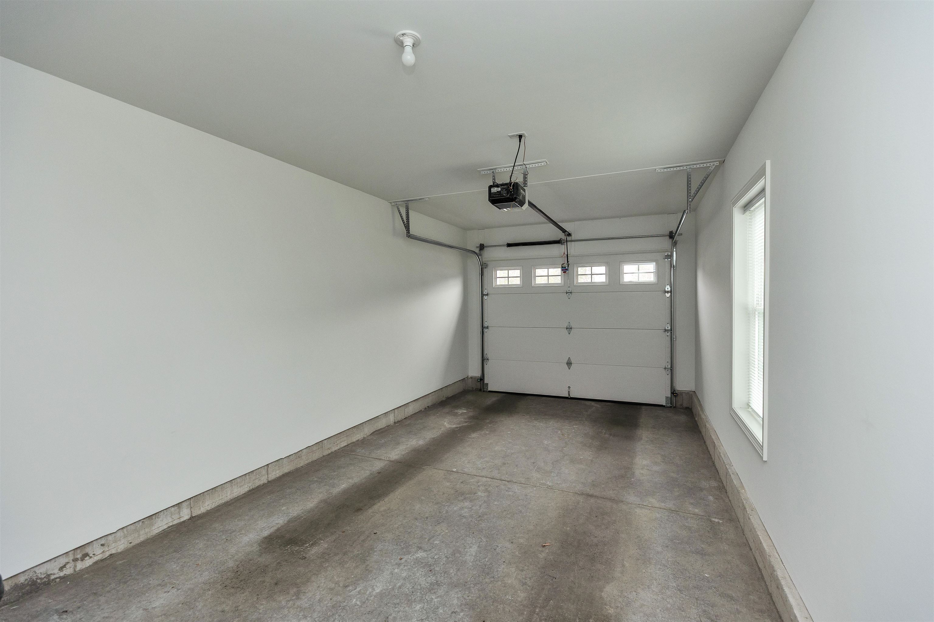 27 Trails Edge Common