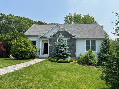 9 Woodlawn Avenue Bedford NH 03110
