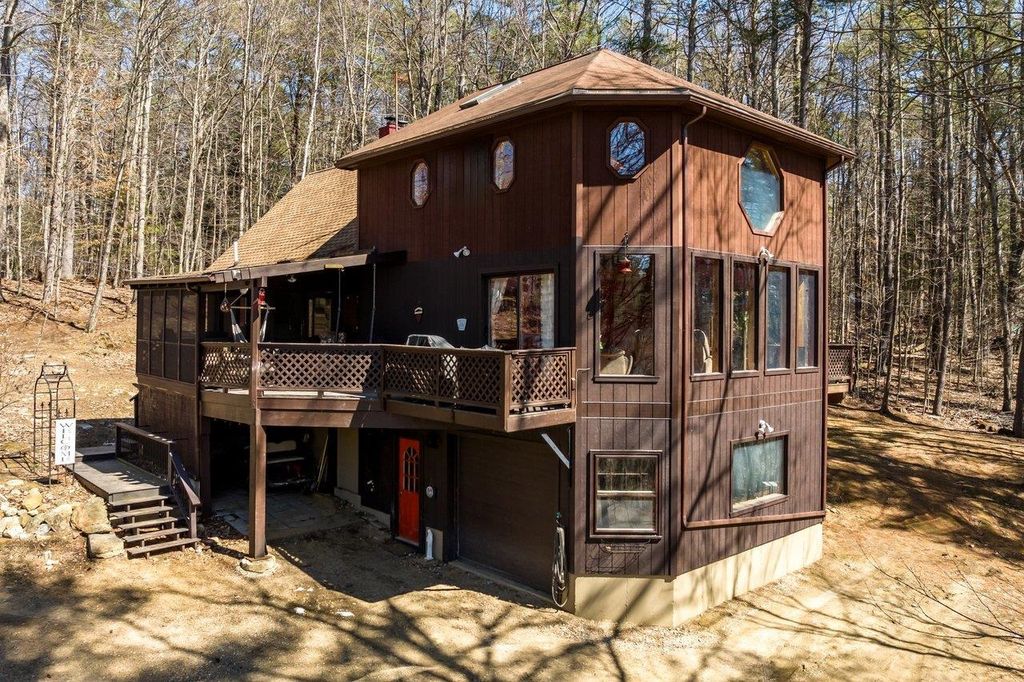 Photo of 16 Douglas Drive, Barnstead, NH 03225 (MLS # 5083706)