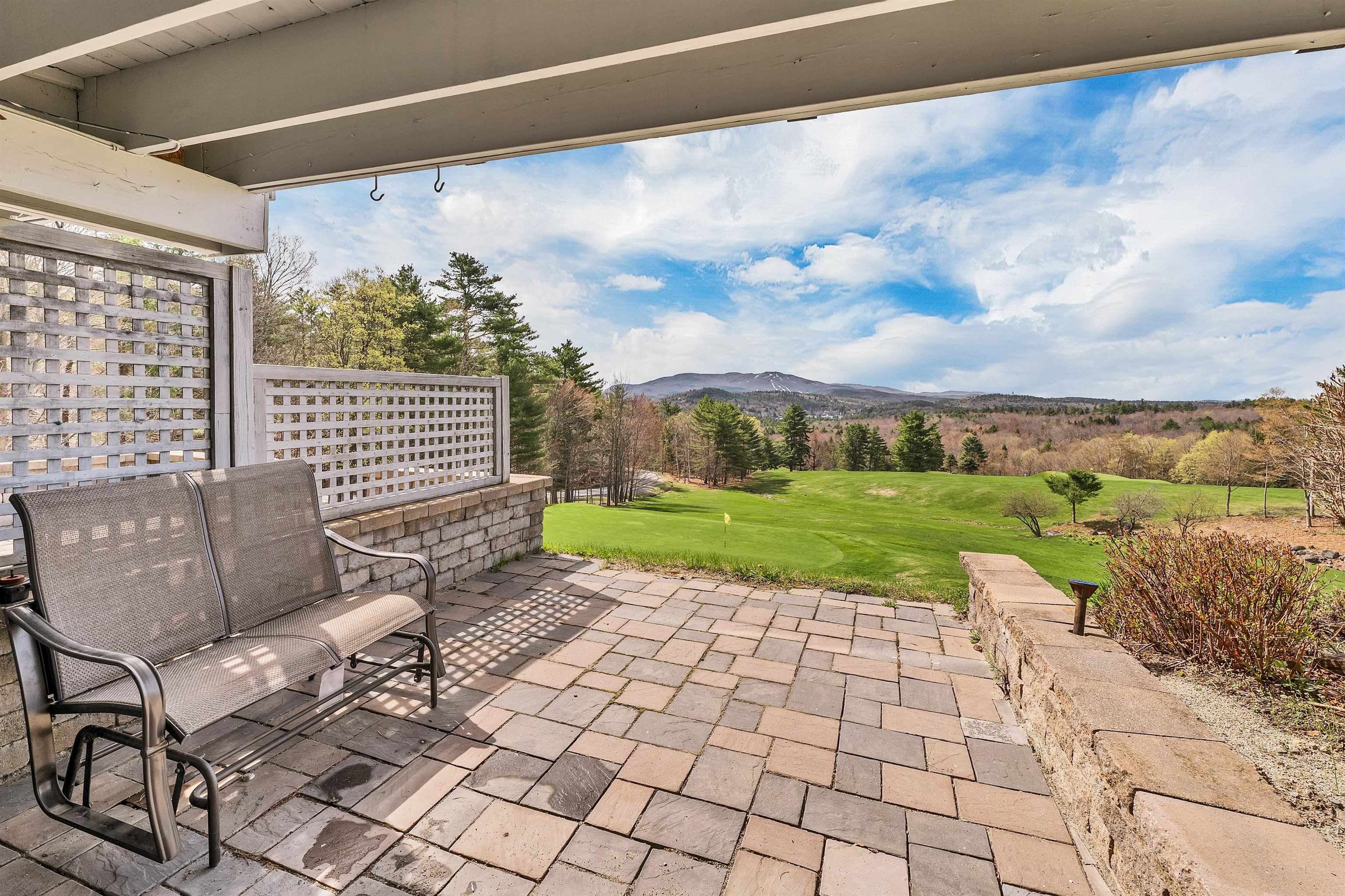 Sunapee, New Hampshire 03782, United States, 3 Bedrooms Bedrooms, ,3 BathroomsBathrooms,Residential,Active,120770