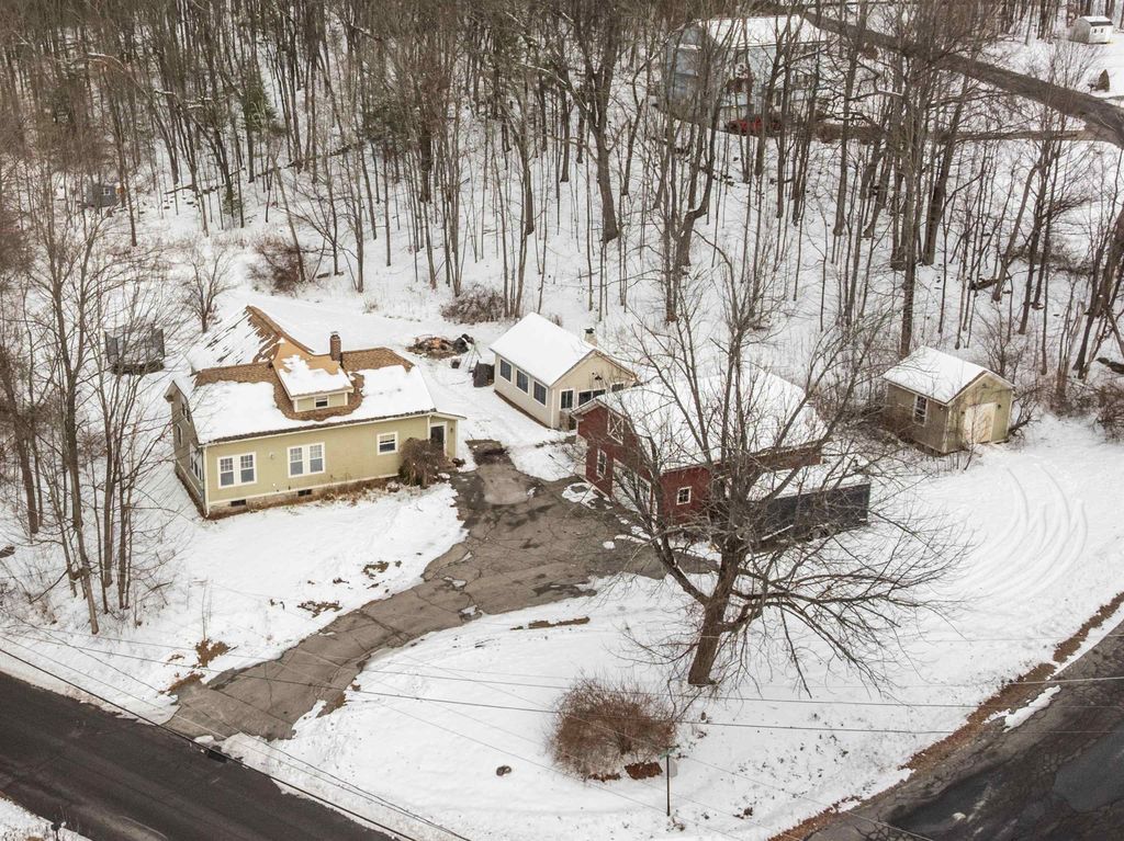 Photo of 46 Noyes Road, Londonderry, NH 03053 (MLS # 5071852)