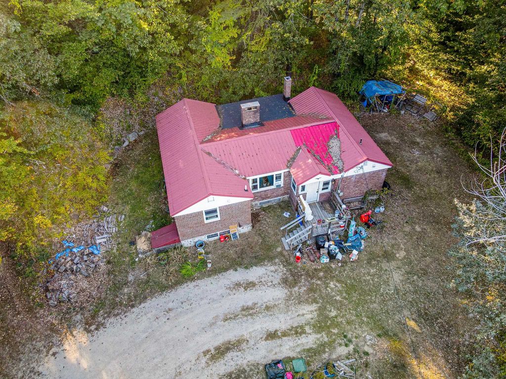 Photo of 2 Hope Road, Henniker, NH 03242 (MLS # 5062657)
