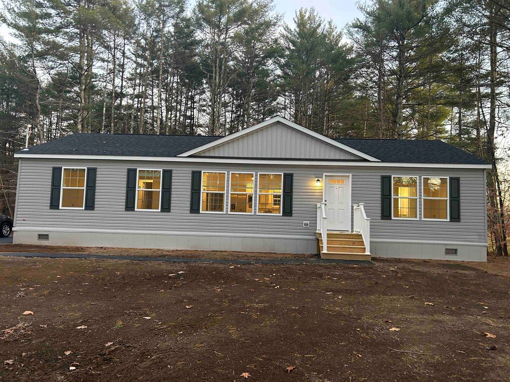 Photo of 125 Cochecho Road, Farmington, NH 03835 (MLS # 5070363)