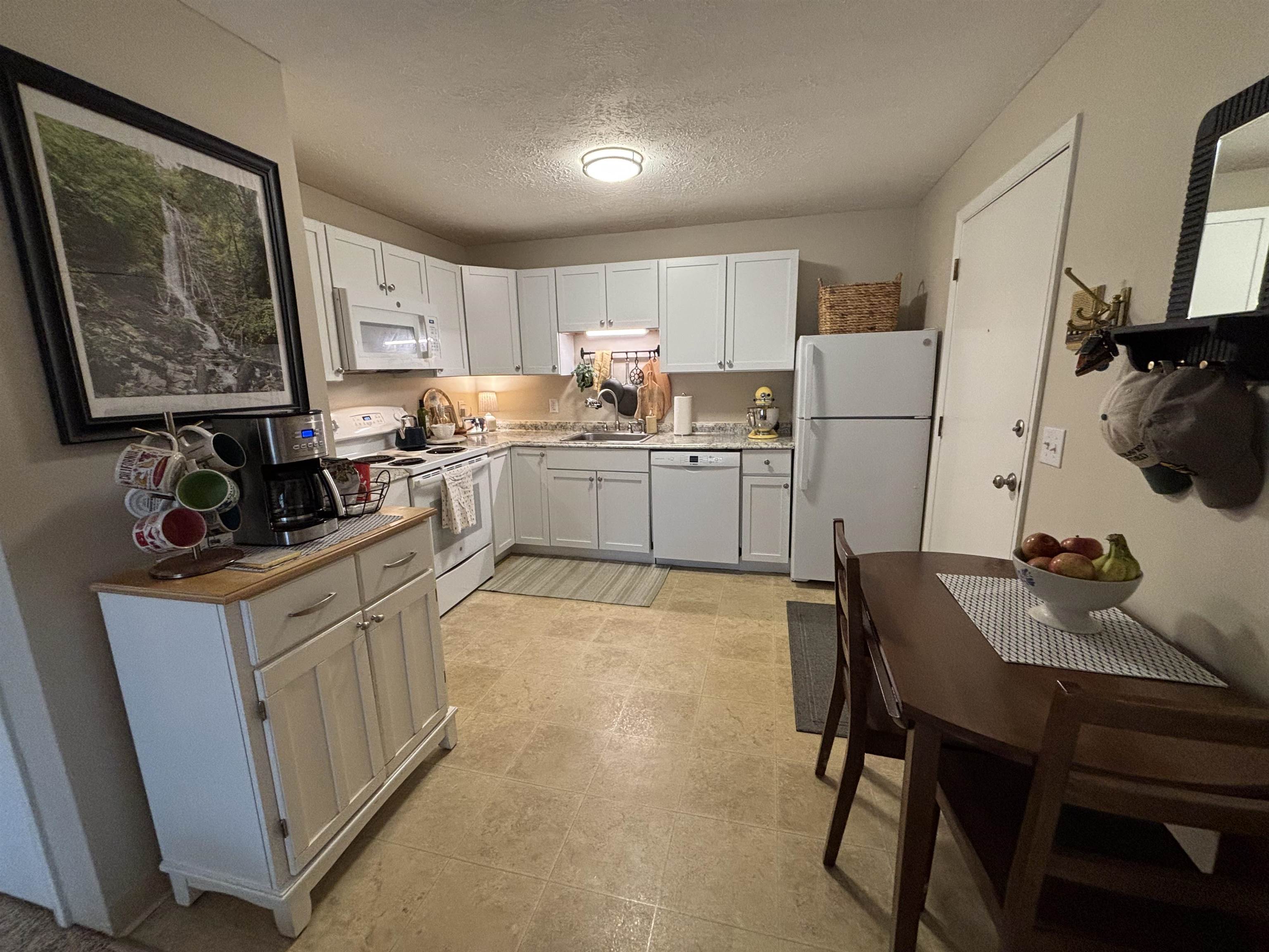 60 Old Hackett Hill Road 2D