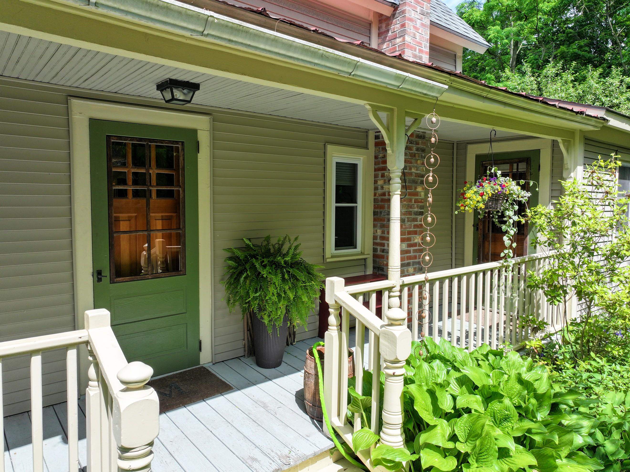 385 East Main Street