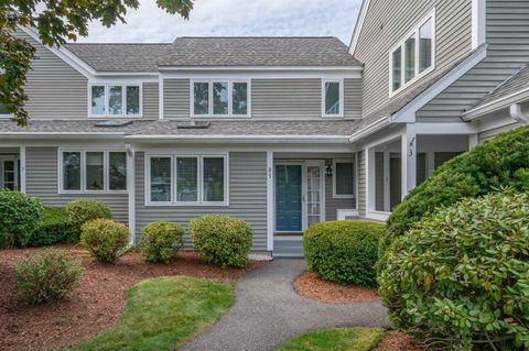 5 Iris Court Nashua NH 03062