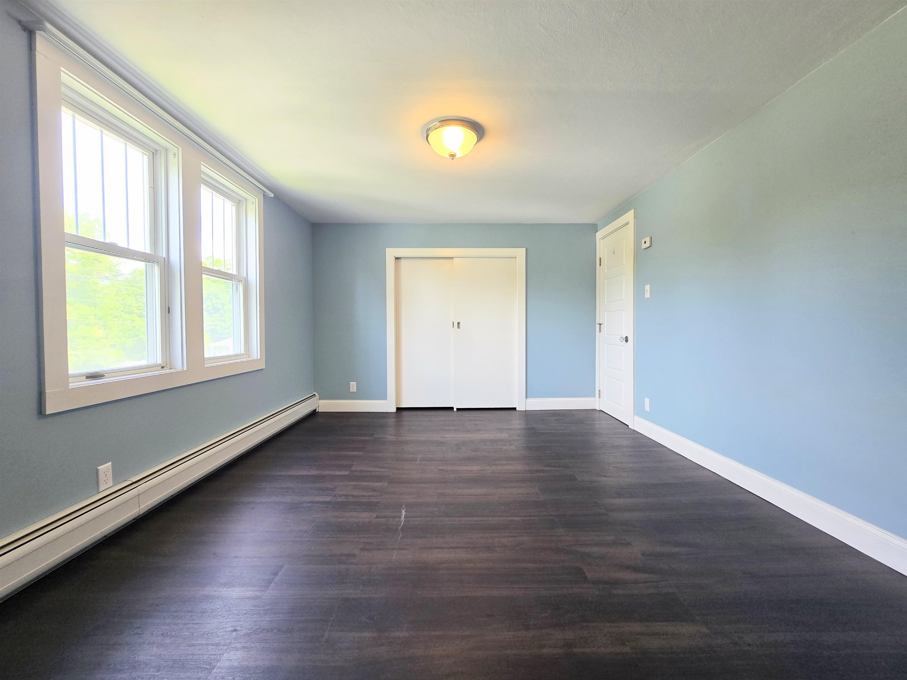 Concord, New Hampshire 03301, United States, 3 Bedrooms Bedrooms, ,2 BathroomsBathrooms,Residential,Pending,140366