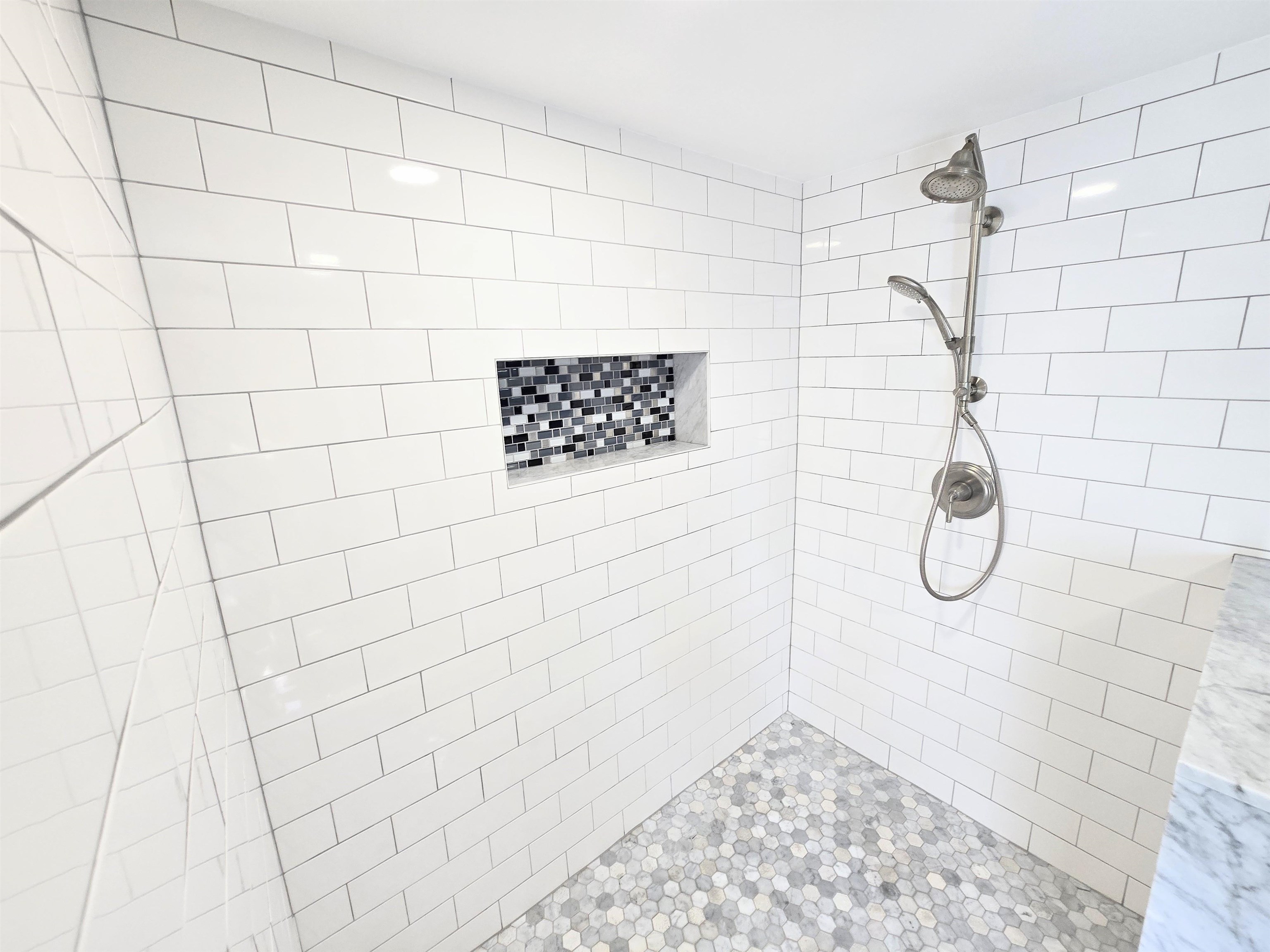 Concord, New Hampshire 03301, United States, 3 Bedrooms Bedrooms, ,2 BathroomsBathrooms,Residential,Pending,140366