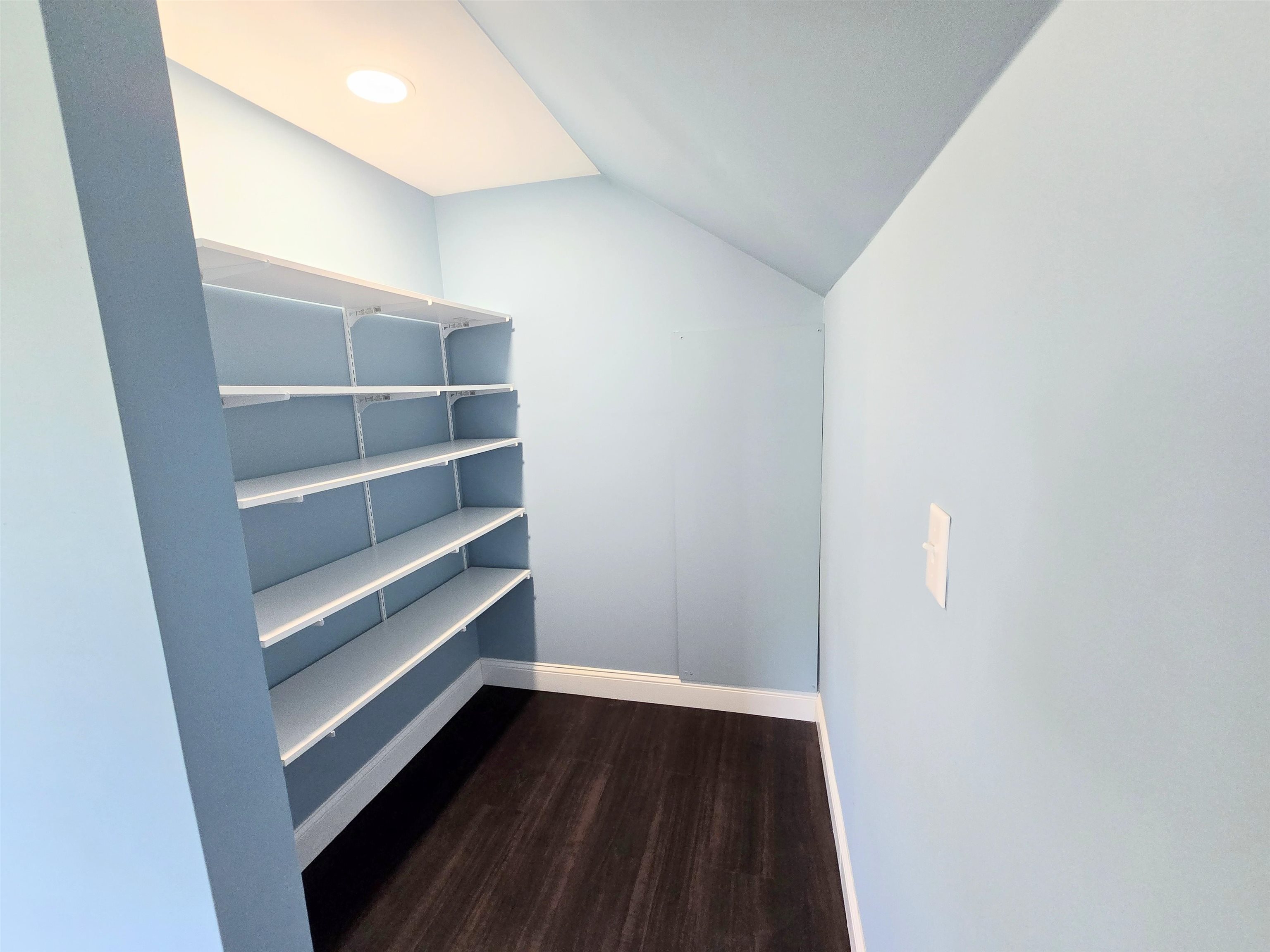 Concord, New Hampshire 03301, United States, 3 Bedrooms Bedrooms, ,2 BathroomsBathrooms,Residential,Pending,140366