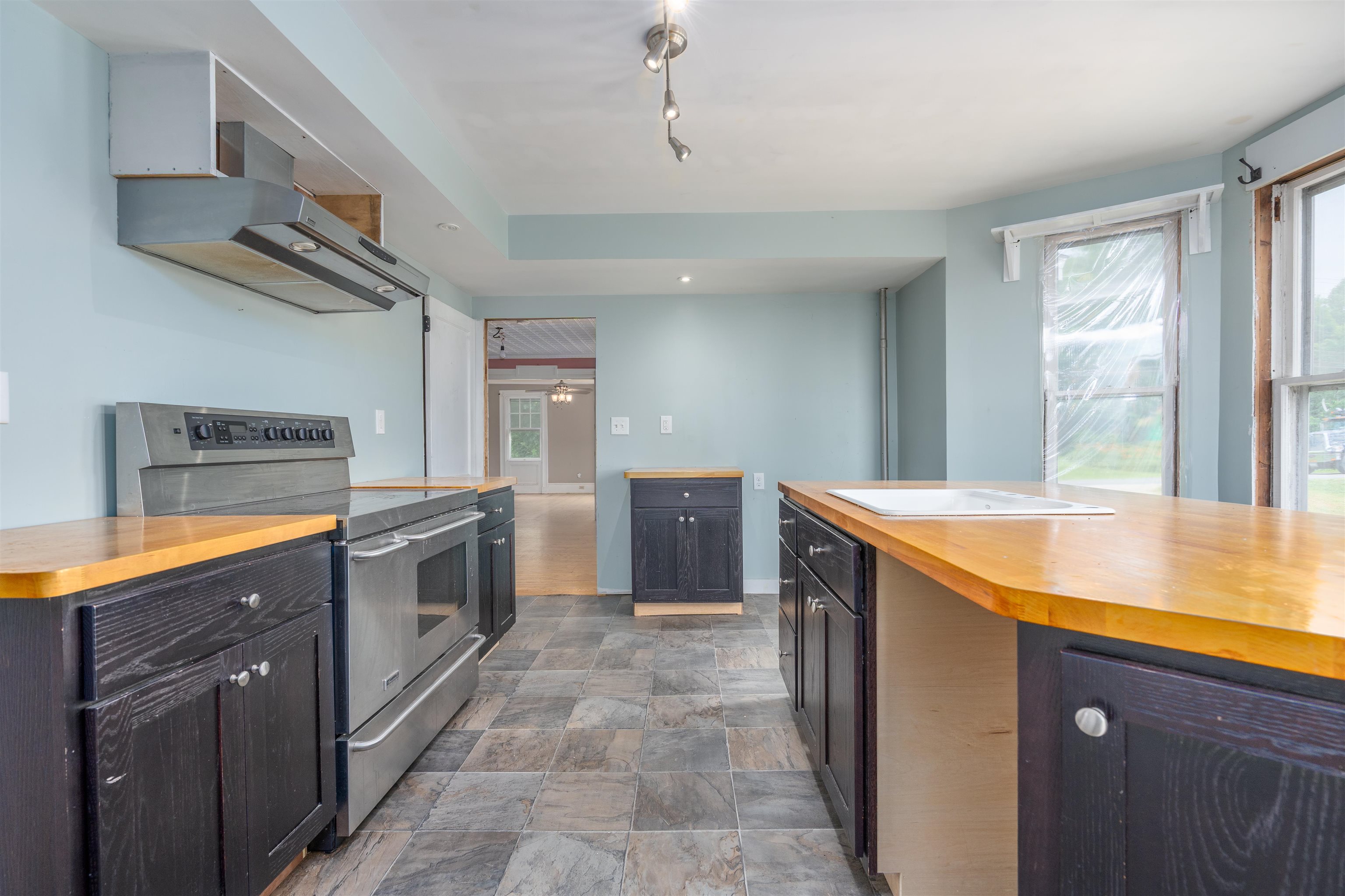 66 Littleworth Road