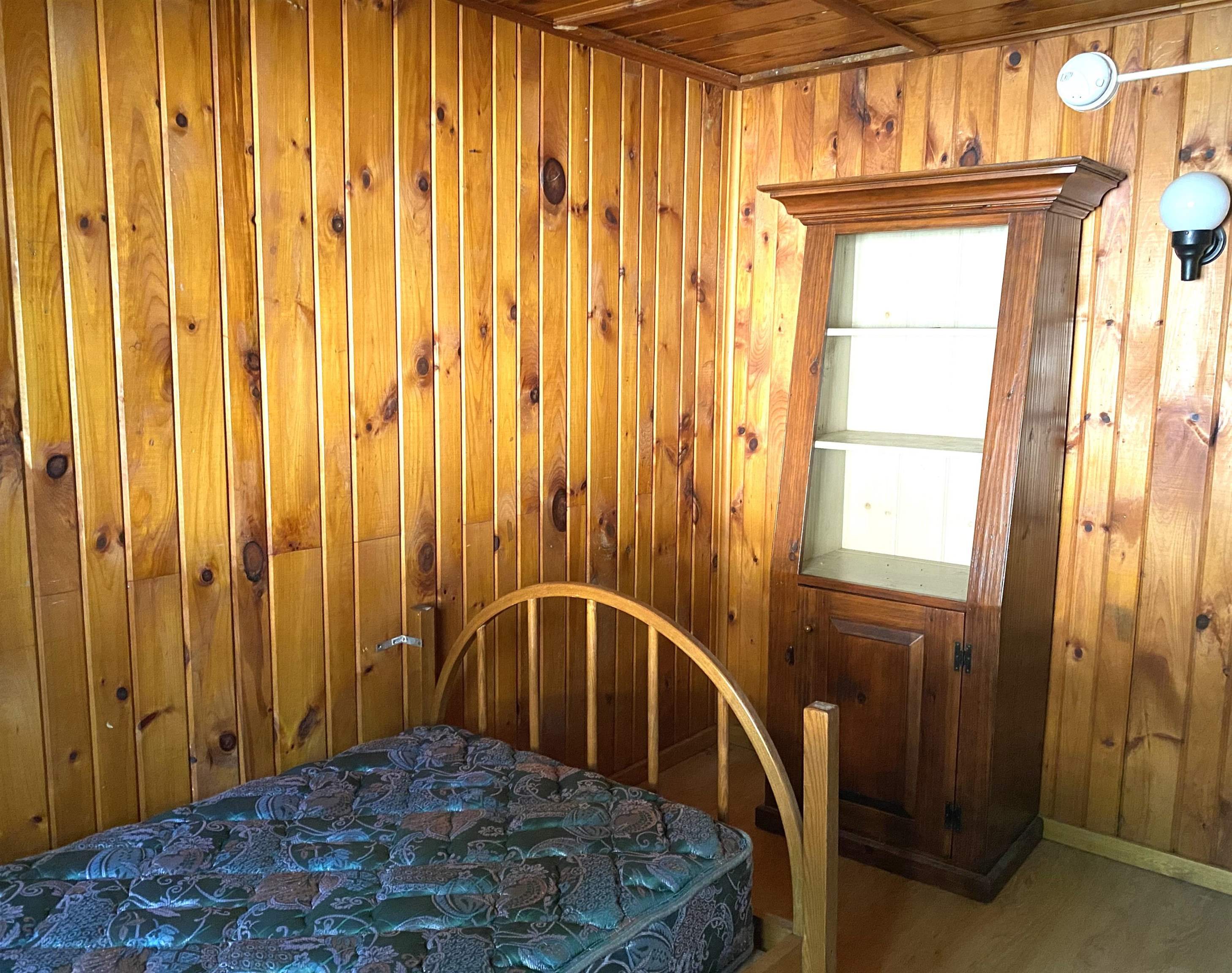 Salisbury, Vermont 05769, United States, 2 Bedrooms Bedrooms, ,1 BathroomBathrooms,Residential,Pending,182988