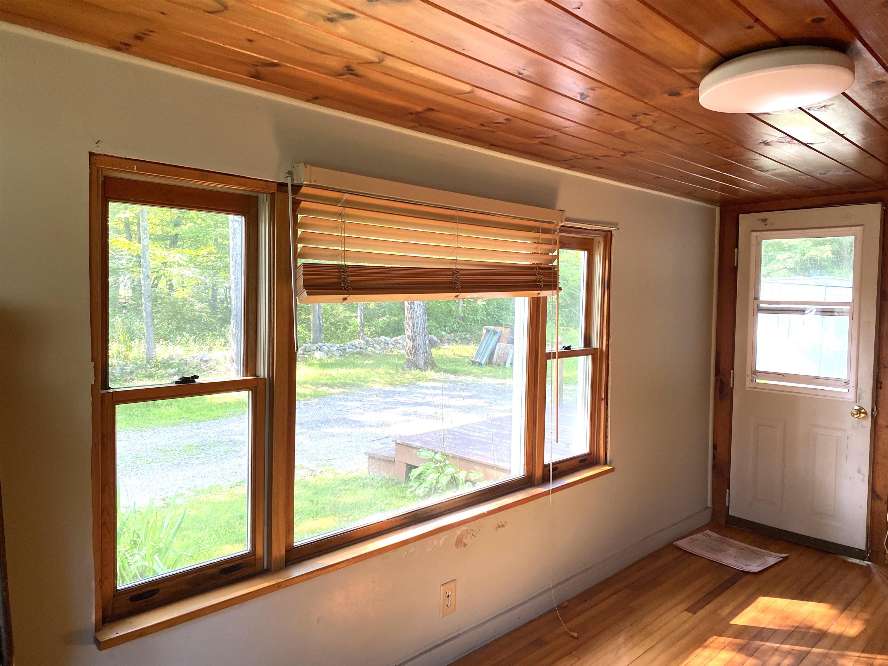 Salisbury, Vermont 05769, United States, 2 Bedrooms Bedrooms, ,1 BathroomBathrooms,Residential,Pending,182988