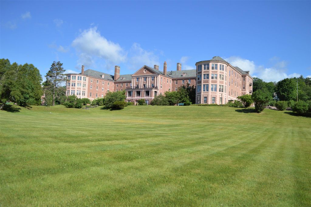 Photo of 227 Pleasant Street, Concord, NH 03301 (MLS # 4914680)