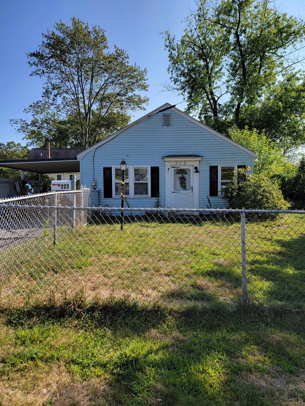 Photo of 223 Melrose Street, Manchester, NH 03109 (MLS # 5060680)