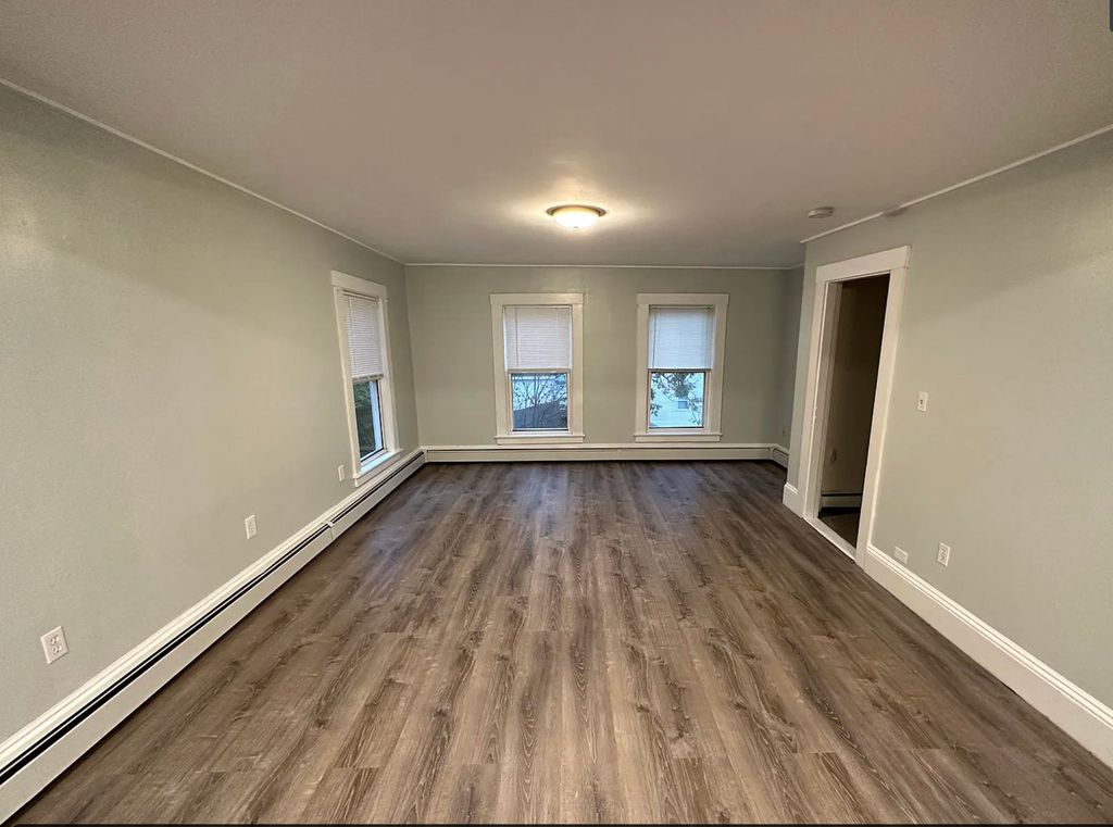 Photo of 91 6Th Street #1, Dover, NH 03820 (MLS # 5087966)