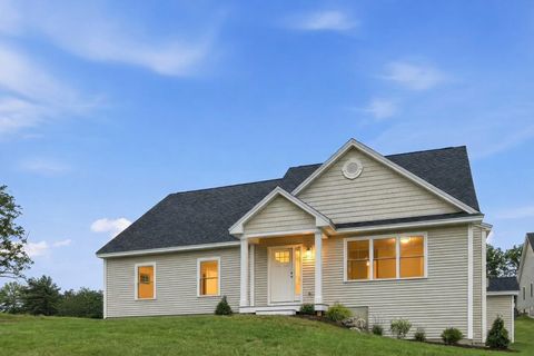 10 Juliana Avenue Nashua NH 03064