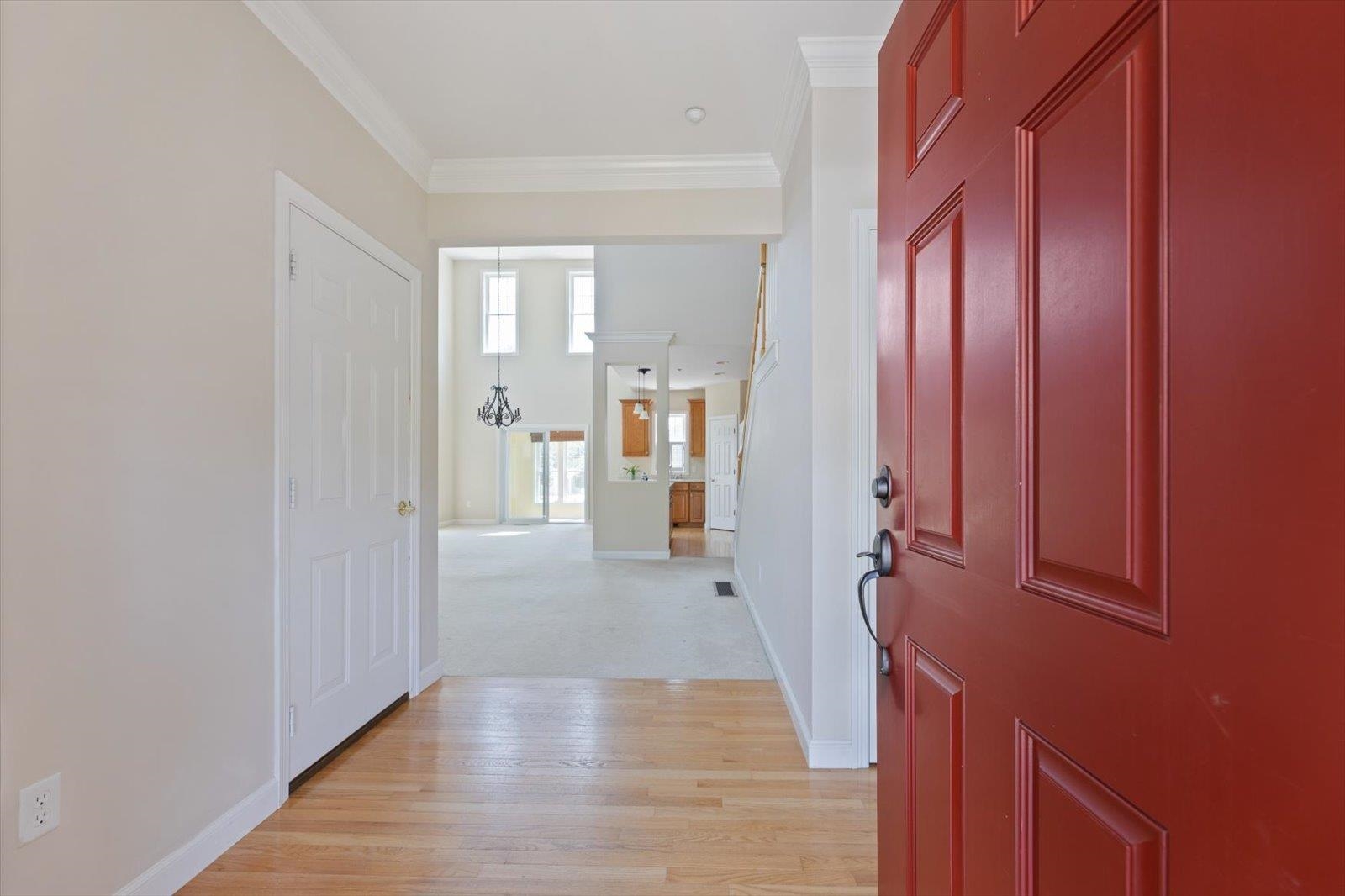 10 Eastridge Drive