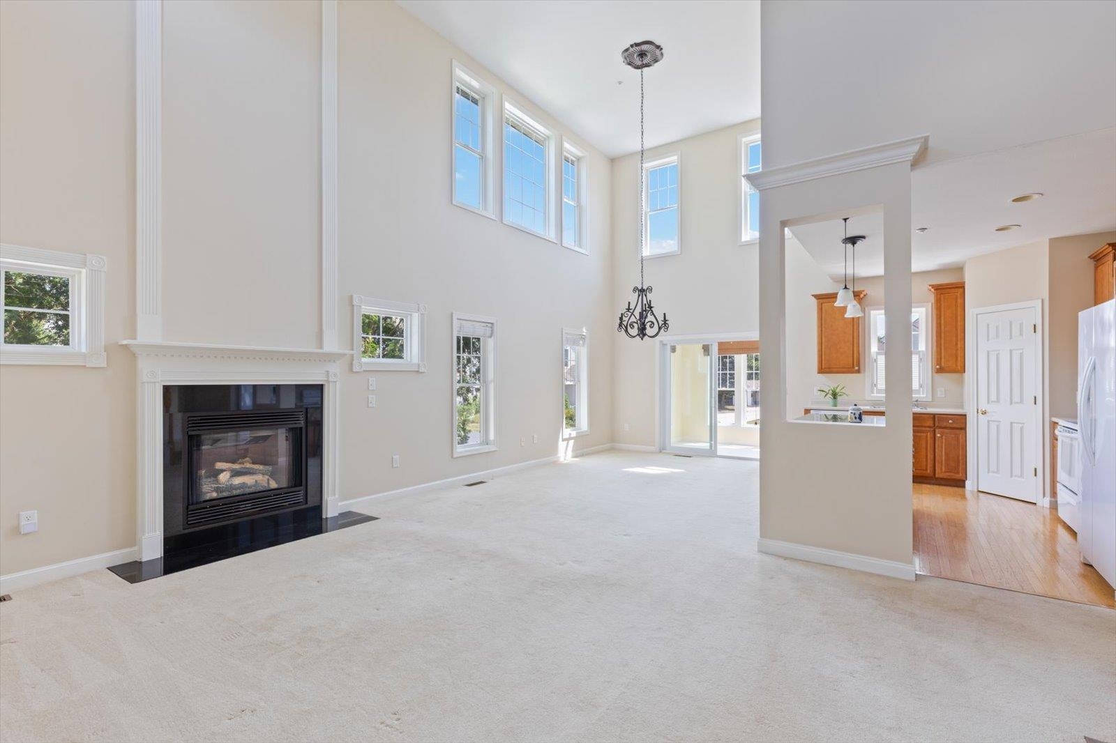 10 Eastridge Drive