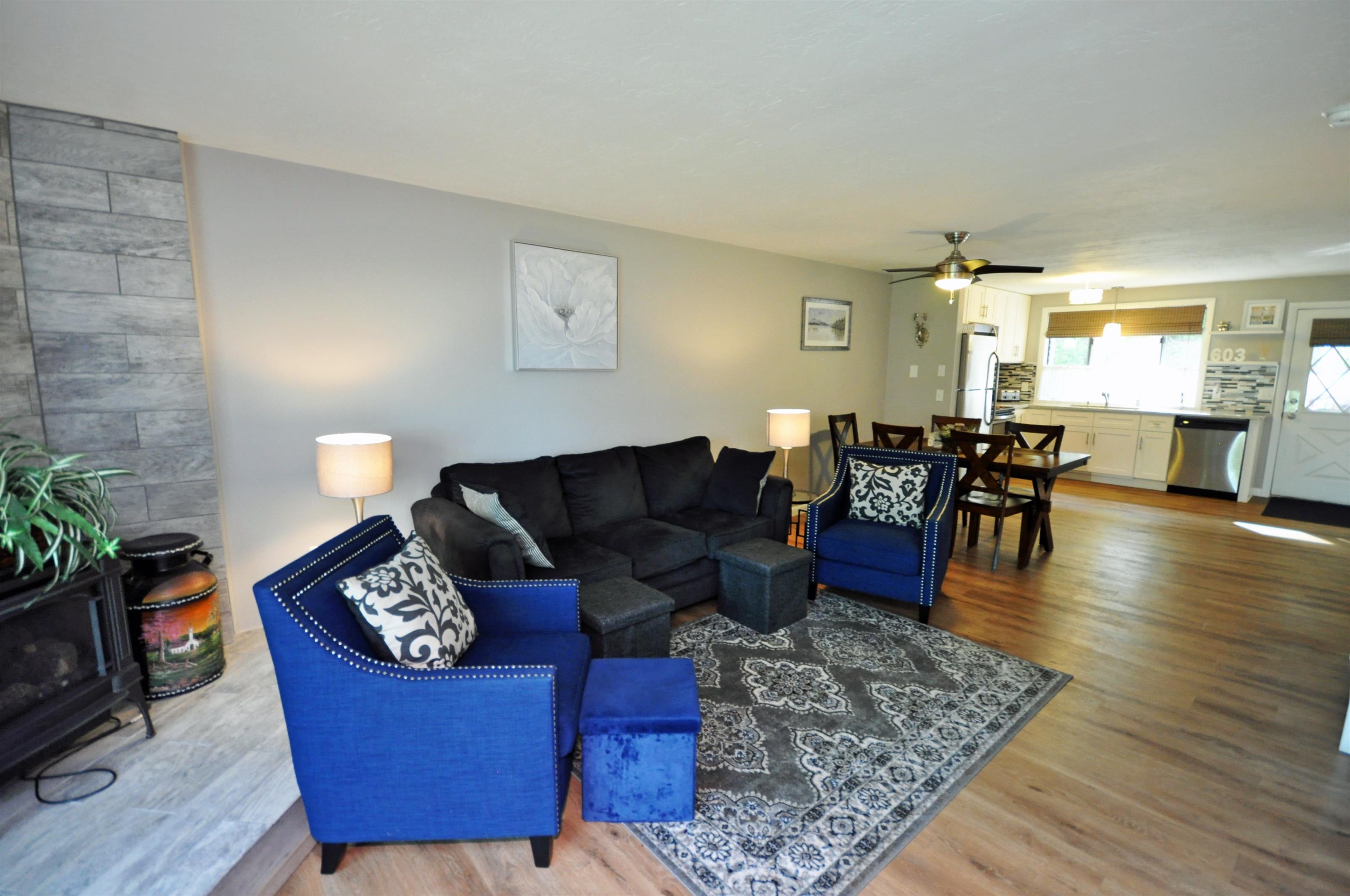 17 Village West Drive 11