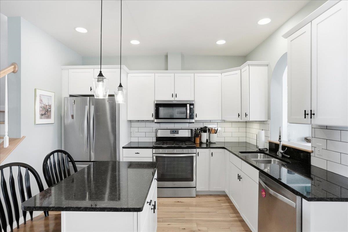 87 South Jefferson Road