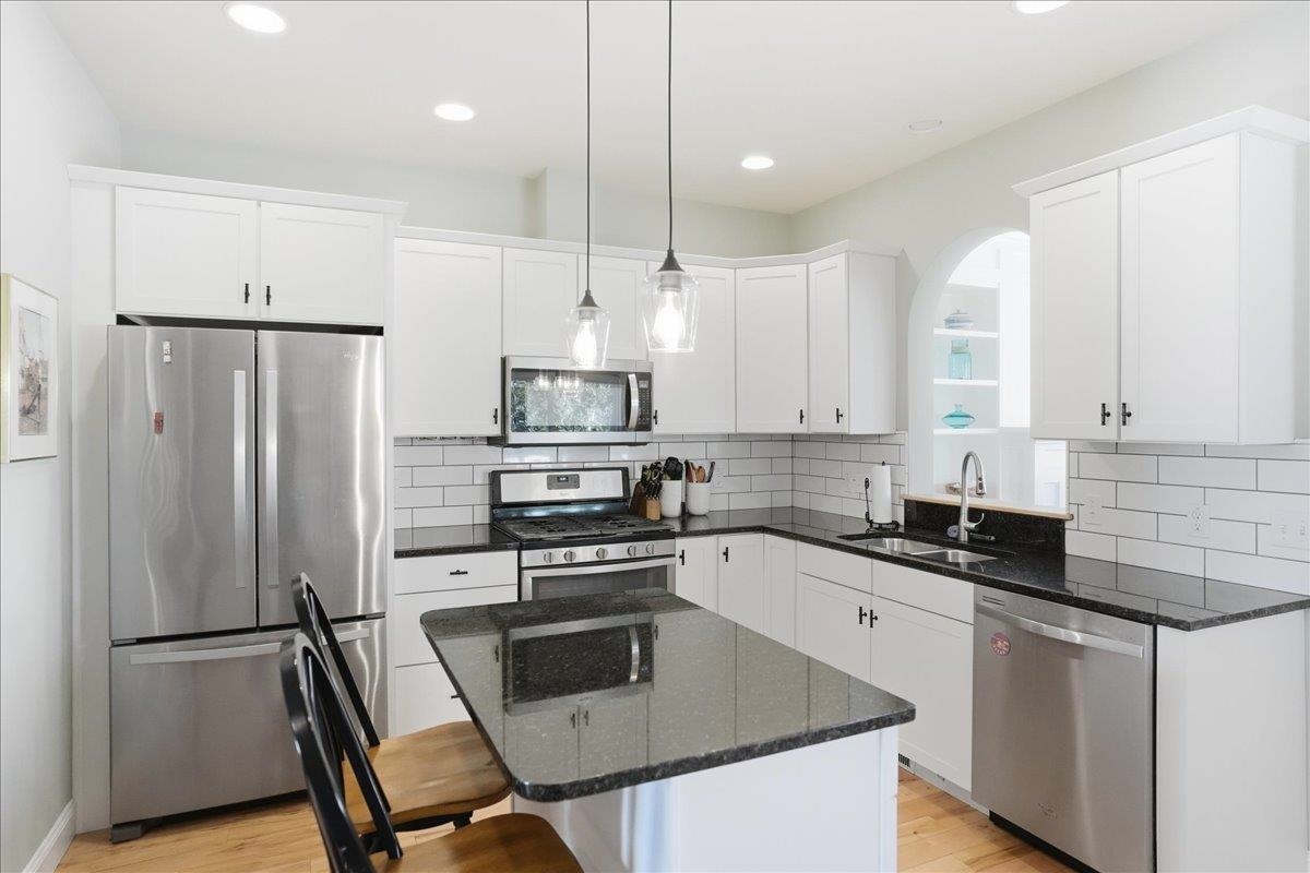 87 South Jefferson Road