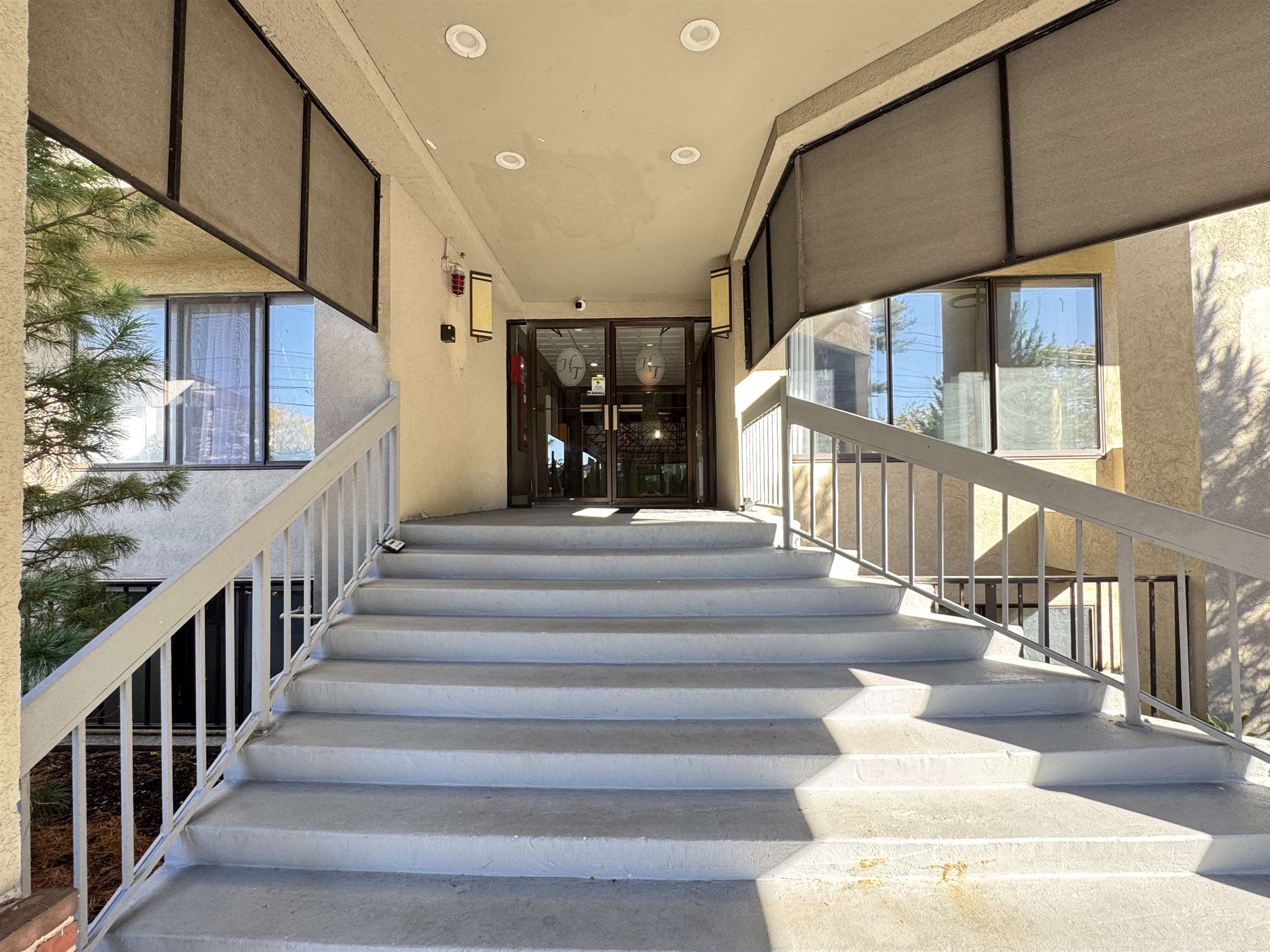 55 River Road 9E