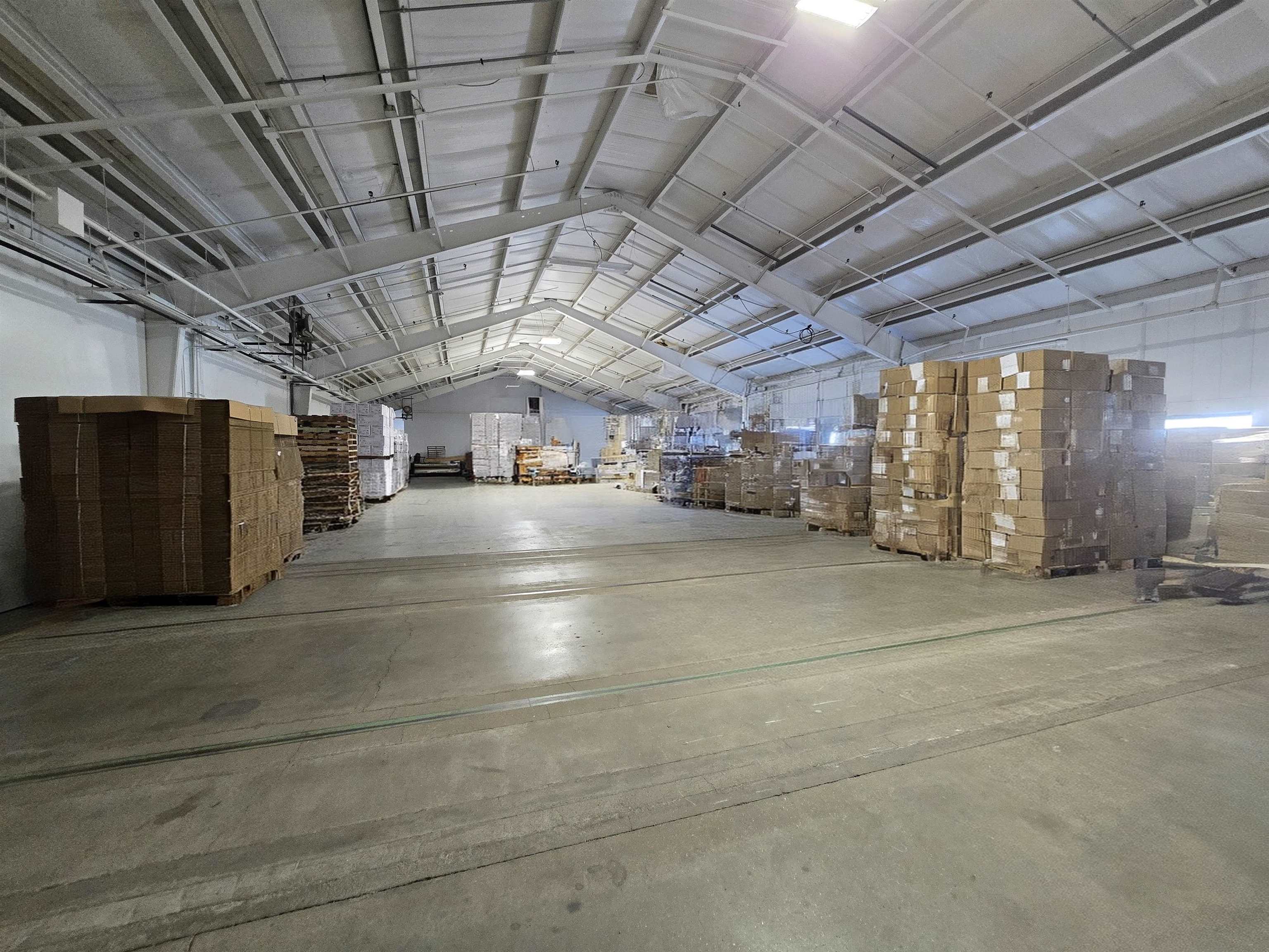 Pittsfield, New Hampshire 03263, United States, ,Residential,Active,211207