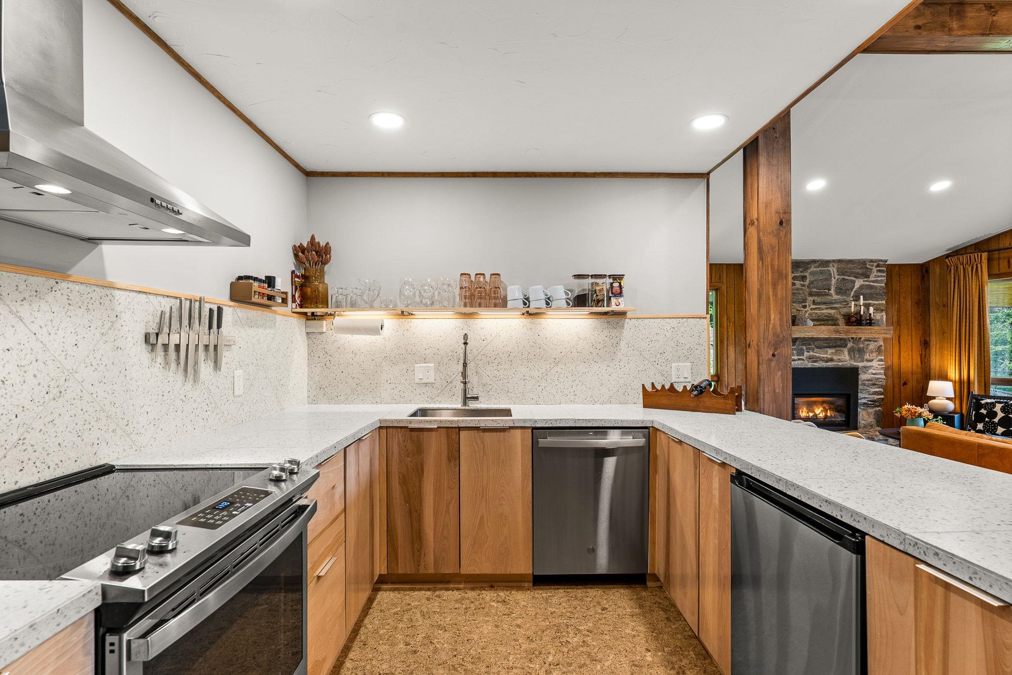 22 Hillside Drive