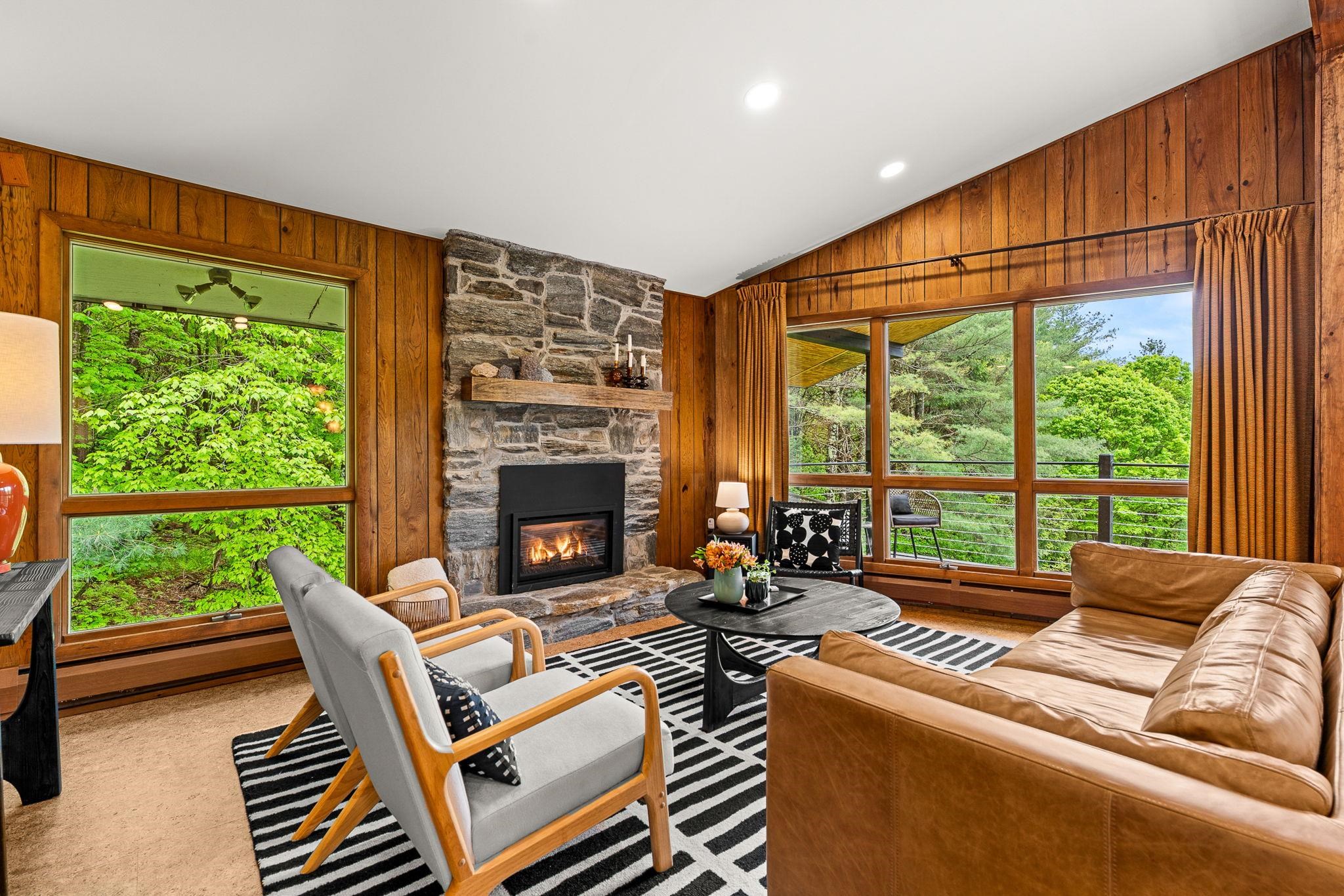 22 Hillside Drive