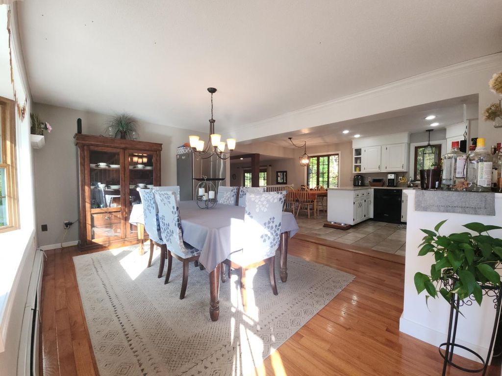 Photo of 160 Carter Hill Road, Concord, NH 03303 (MLS # 5064475)