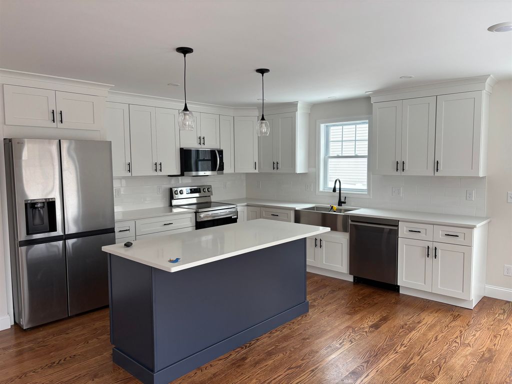 Photo of 157 Garvin Avenue, Manchester, NH 03109 (MLS # 5077222)