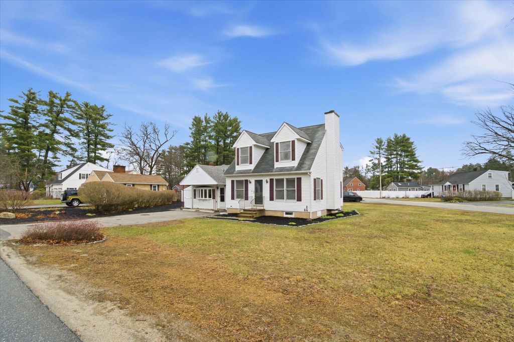 Photo of 14 Plummer Road, Bedford, NH 03110 (MLS # 5082466)