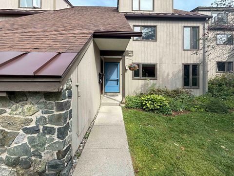 131 Brook Hollow Hanover NH 03755