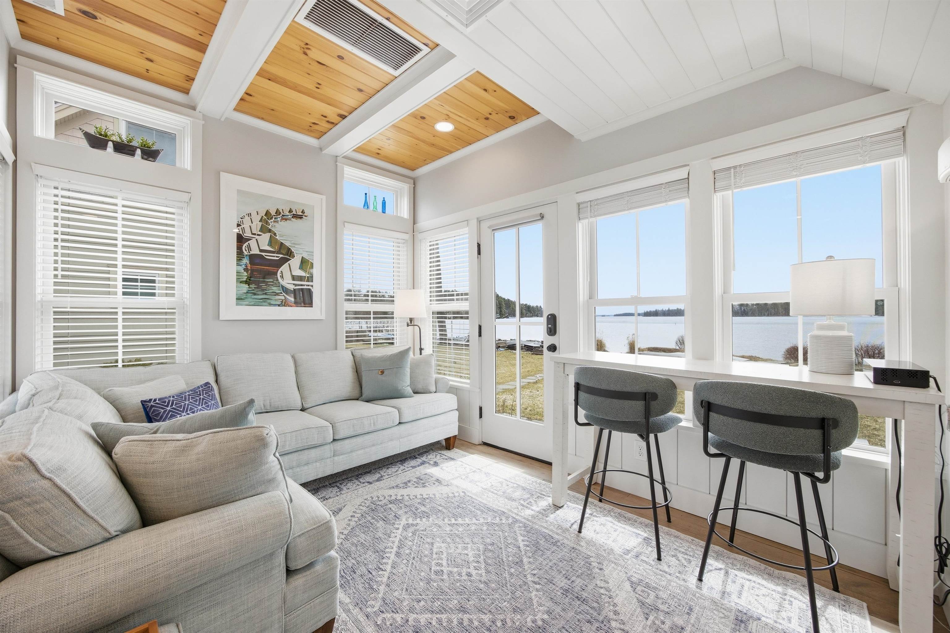 14 Lake Shore Drive G