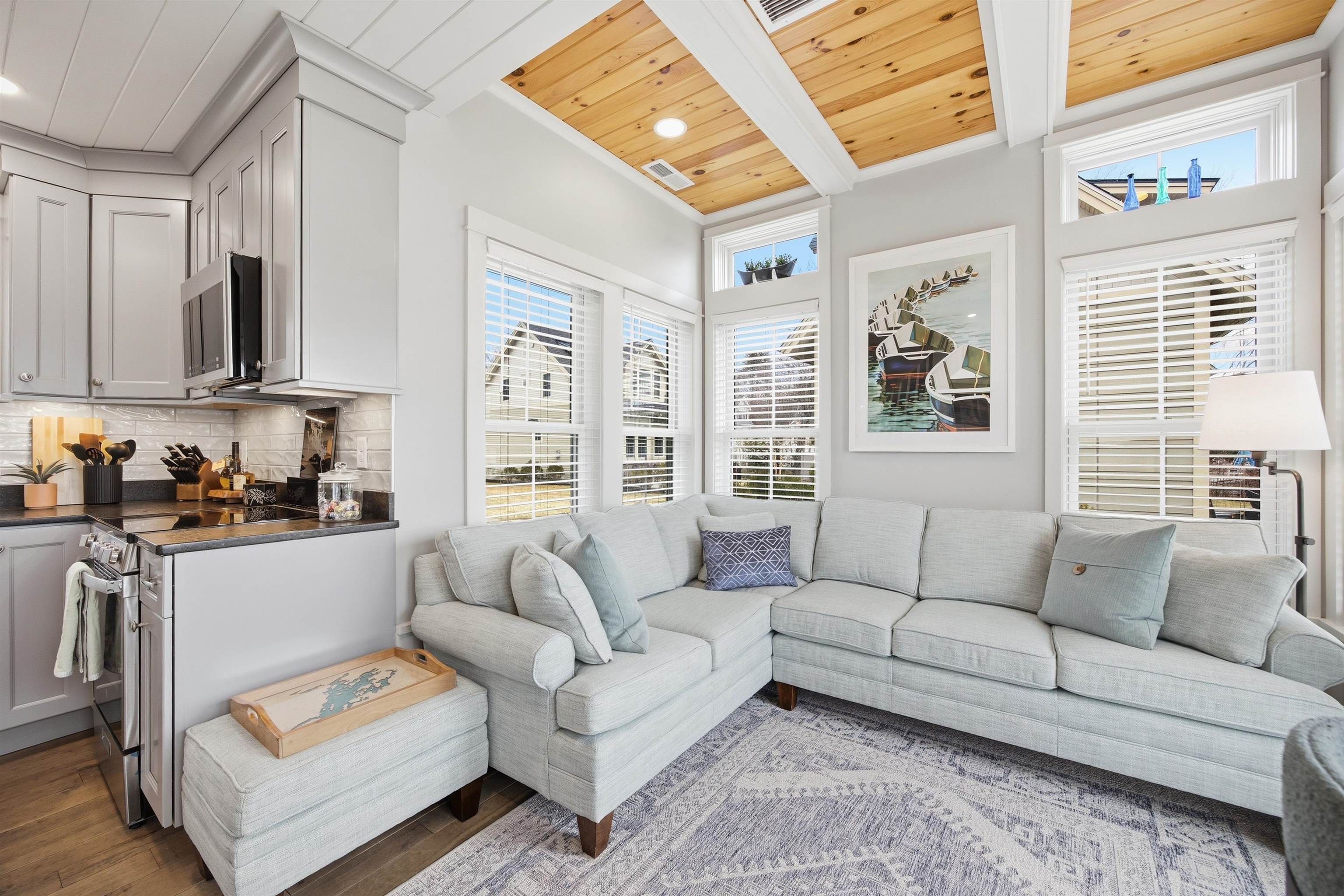 14 Lake Shore Drive G