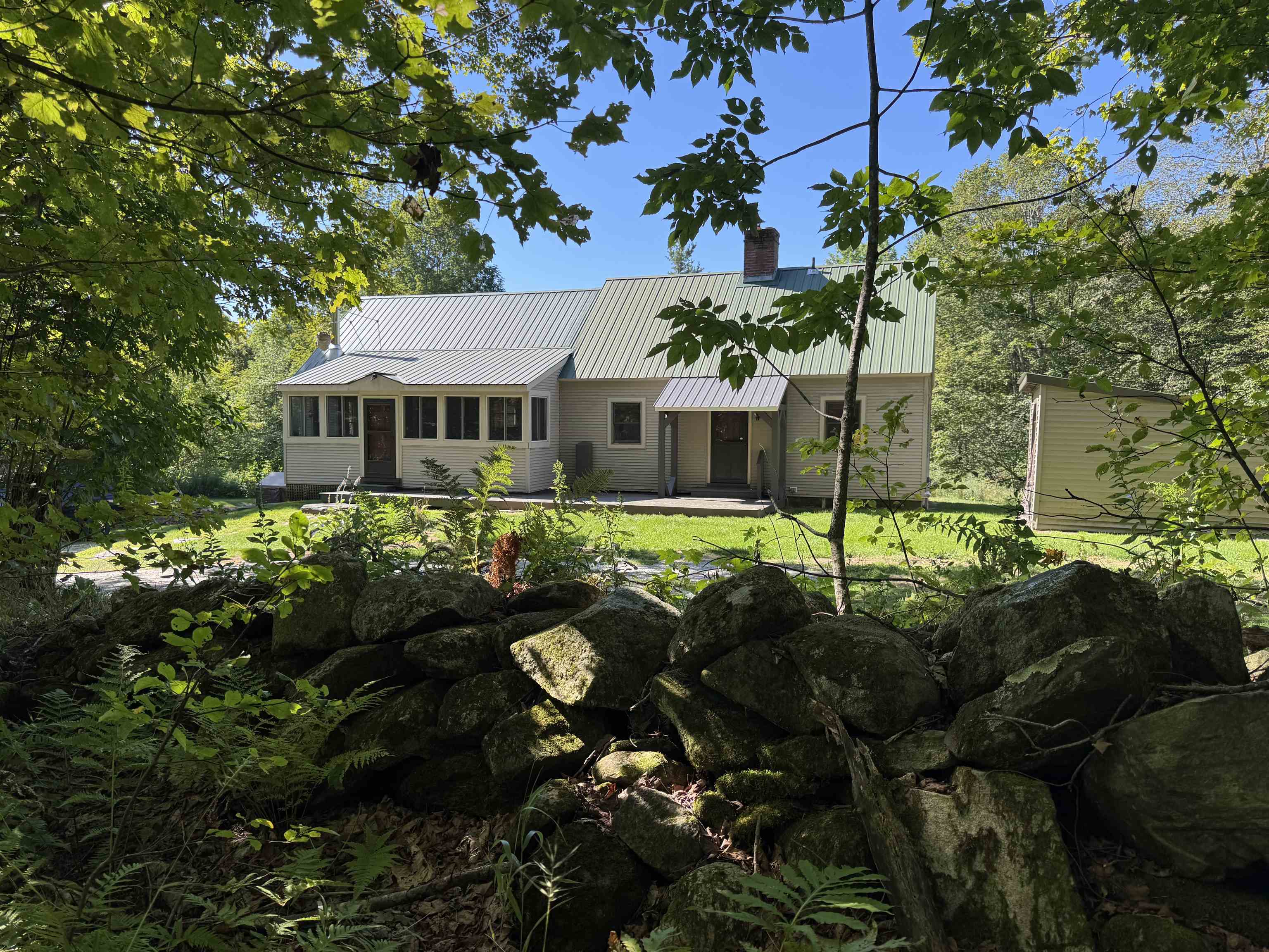 705 Hedge Hog Hill Road South