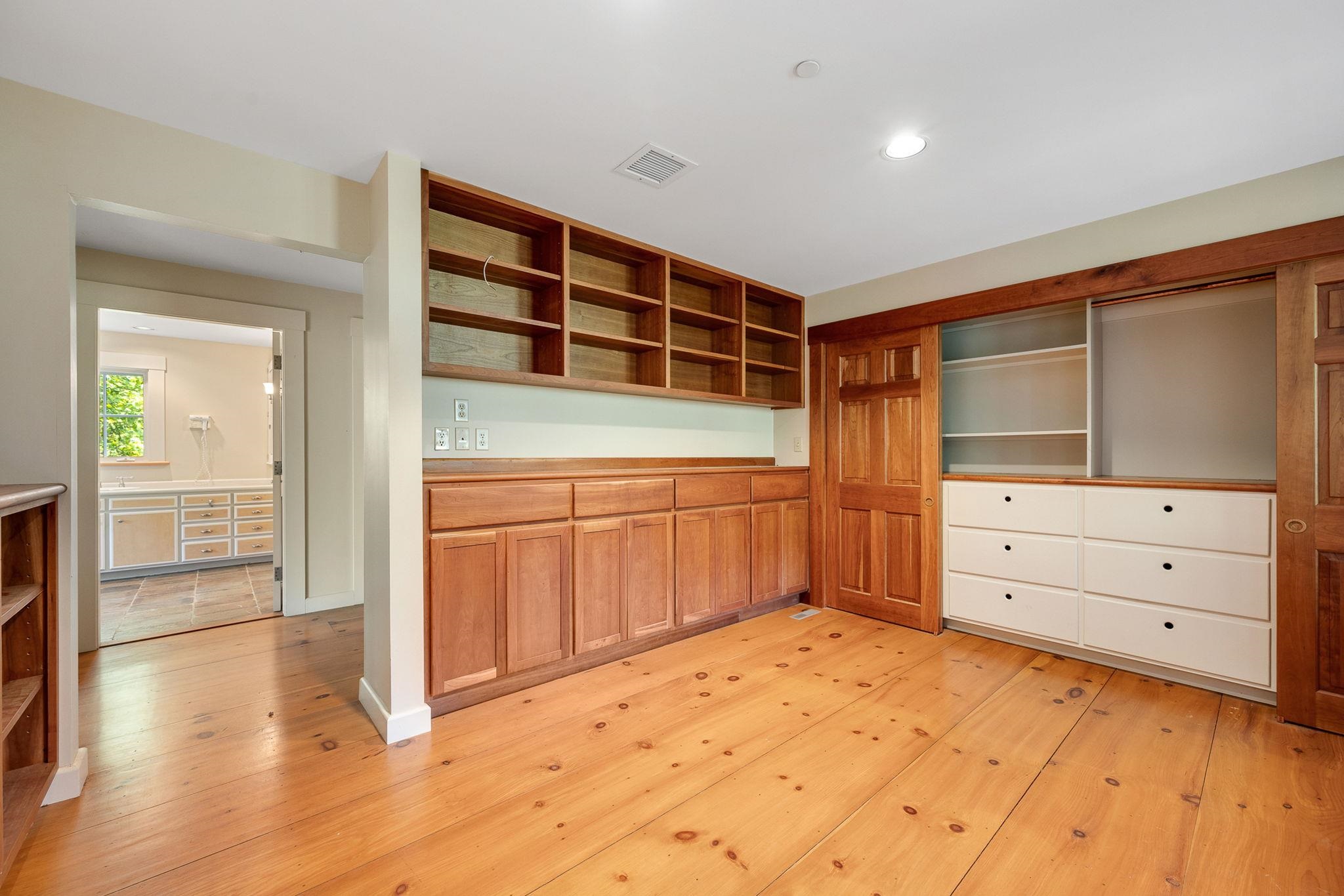 Middlesex, Vermont 05602, United States, 3 Bedrooms Bedrooms, ,5 BathroomsBathrooms,Residential,Active,177541