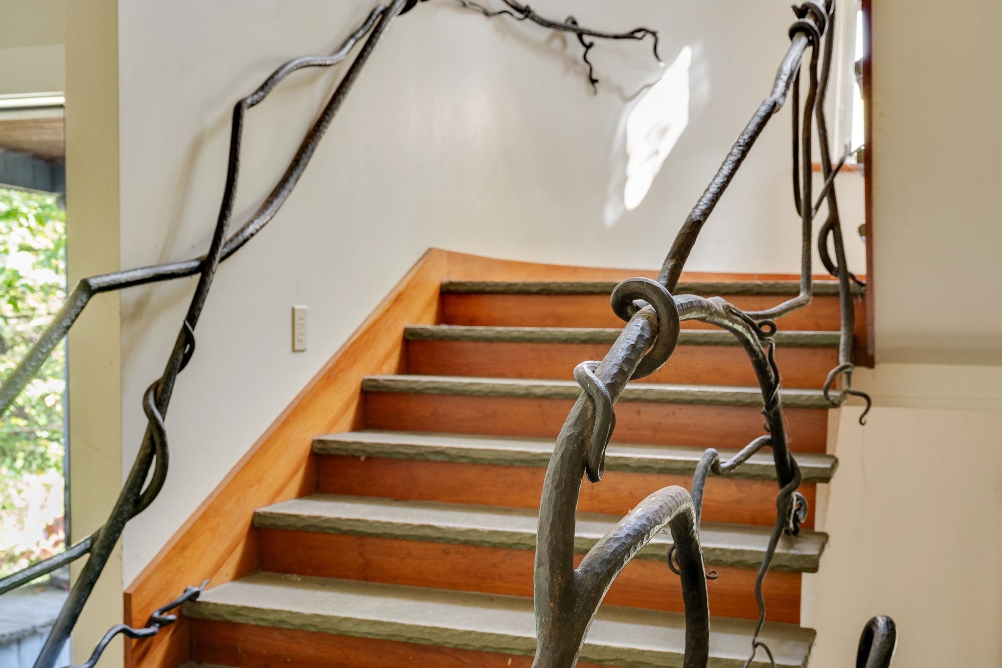 Middlesex, Vermont 05602, United States, 3 Bedrooms Bedrooms, ,5 BathroomsBathrooms,Residential,Active,177541