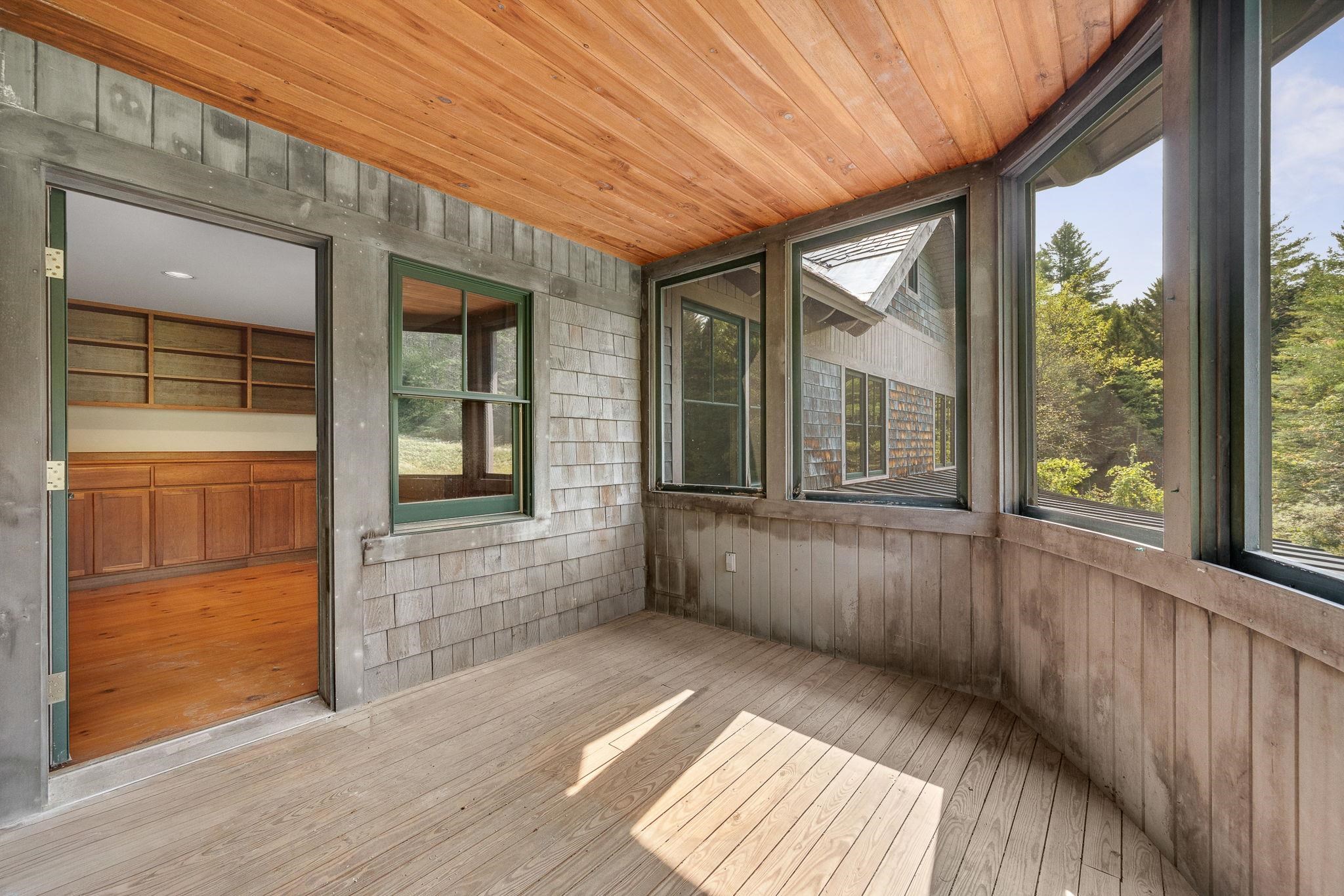 Middlesex, Vermont 05602, United States, 3 Bedrooms Bedrooms, ,5 BathroomsBathrooms,Residential,Active,177541