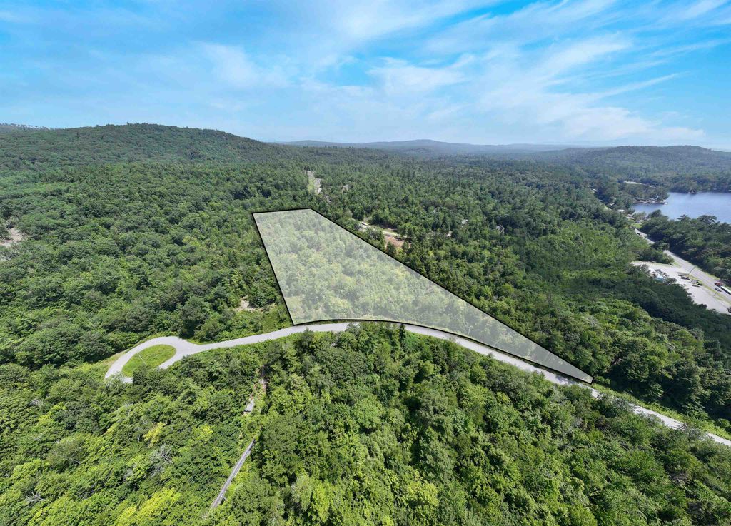 Photo of 7 Lindsay Lane, New Hampton, NH 03256 (MLS # 5052504)