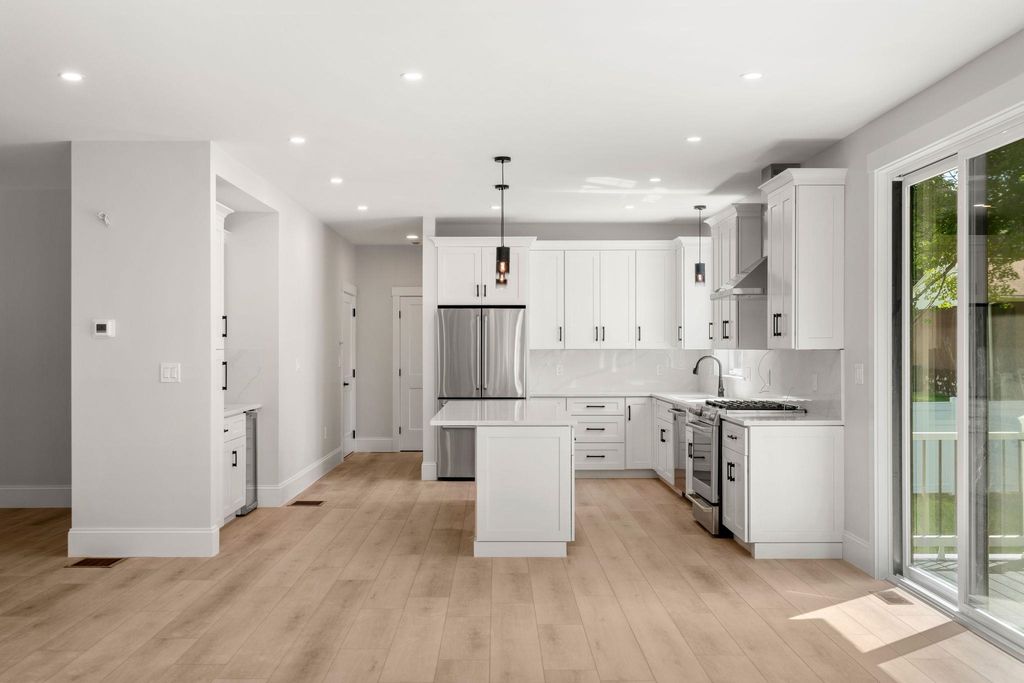 Photo of 5 Highland Avenue, Salem, NH 03079 (MLS # 5078993)